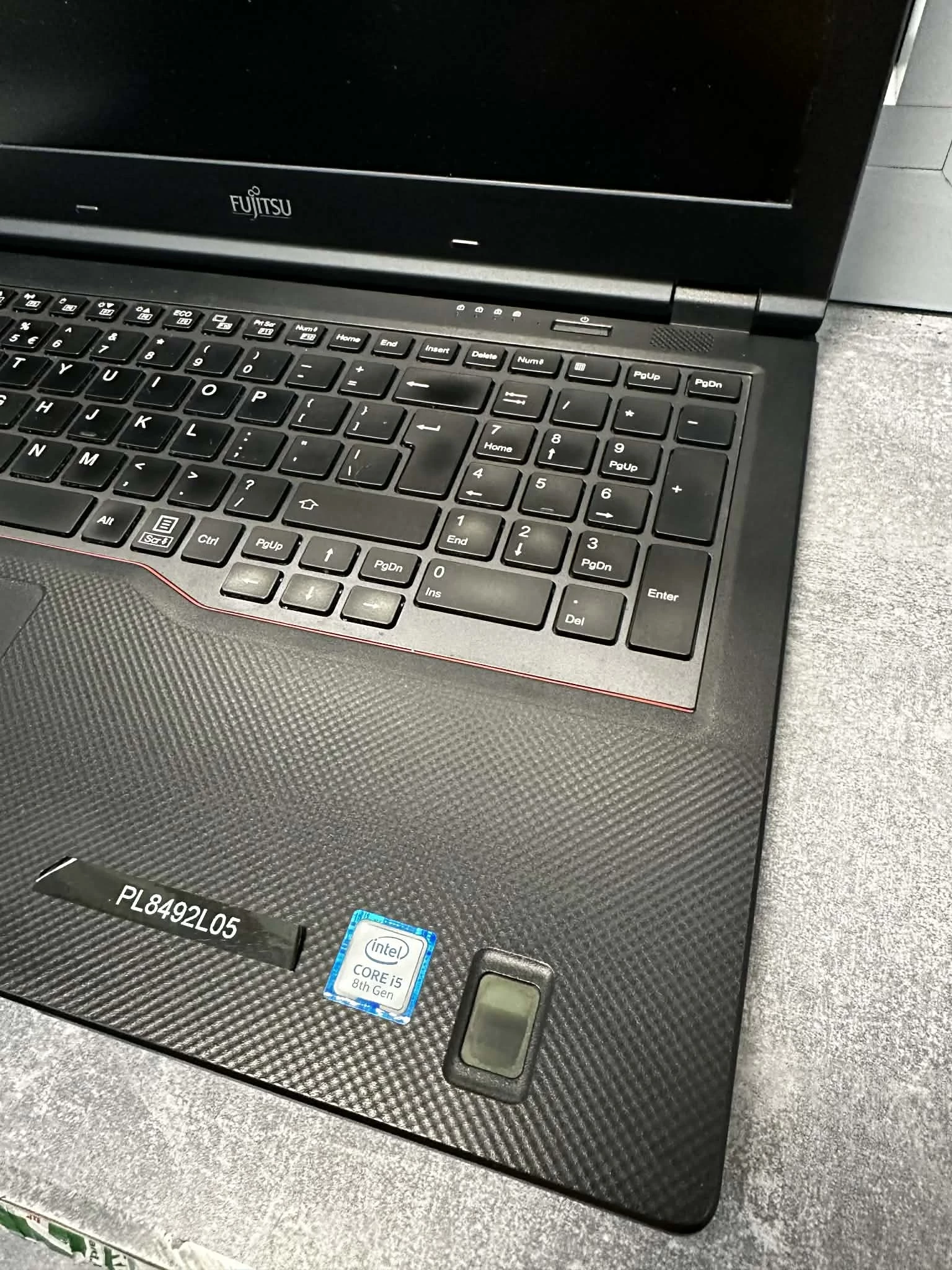 laptop-fujitsu-lifebook-e-series-16512-gb-i5-win-11-pro-uhd-620-lad-ean-gtin-611343101981