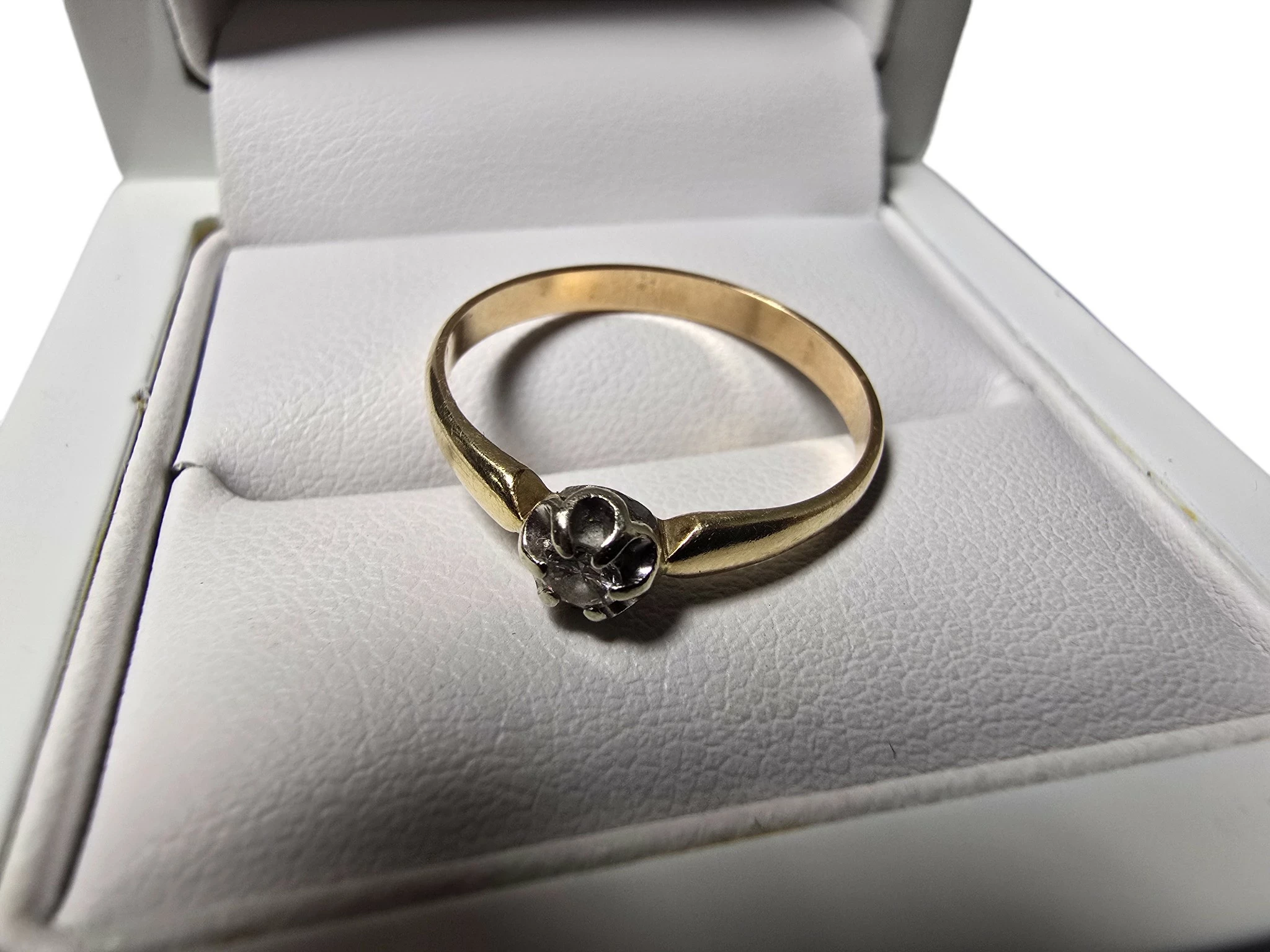 swietny-zloty-pierscionek-z-brylantem-170g-585-r19-szczecinska-29b-slupsk