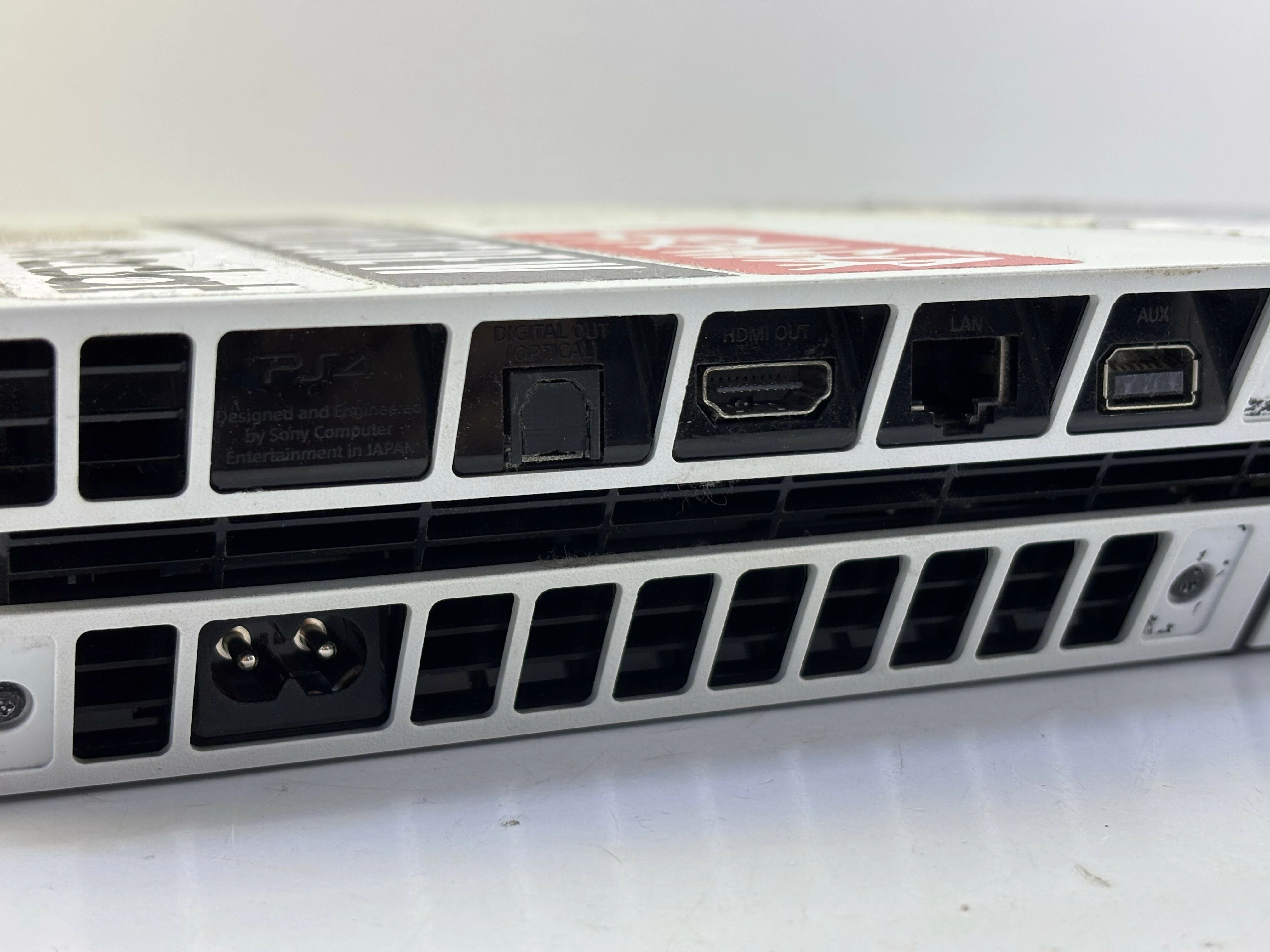 konsola-ps4-cuh-1116a-500gb-2-pady-okablowanie-liczba-kontrolerow-w-zestawie-205994-225550