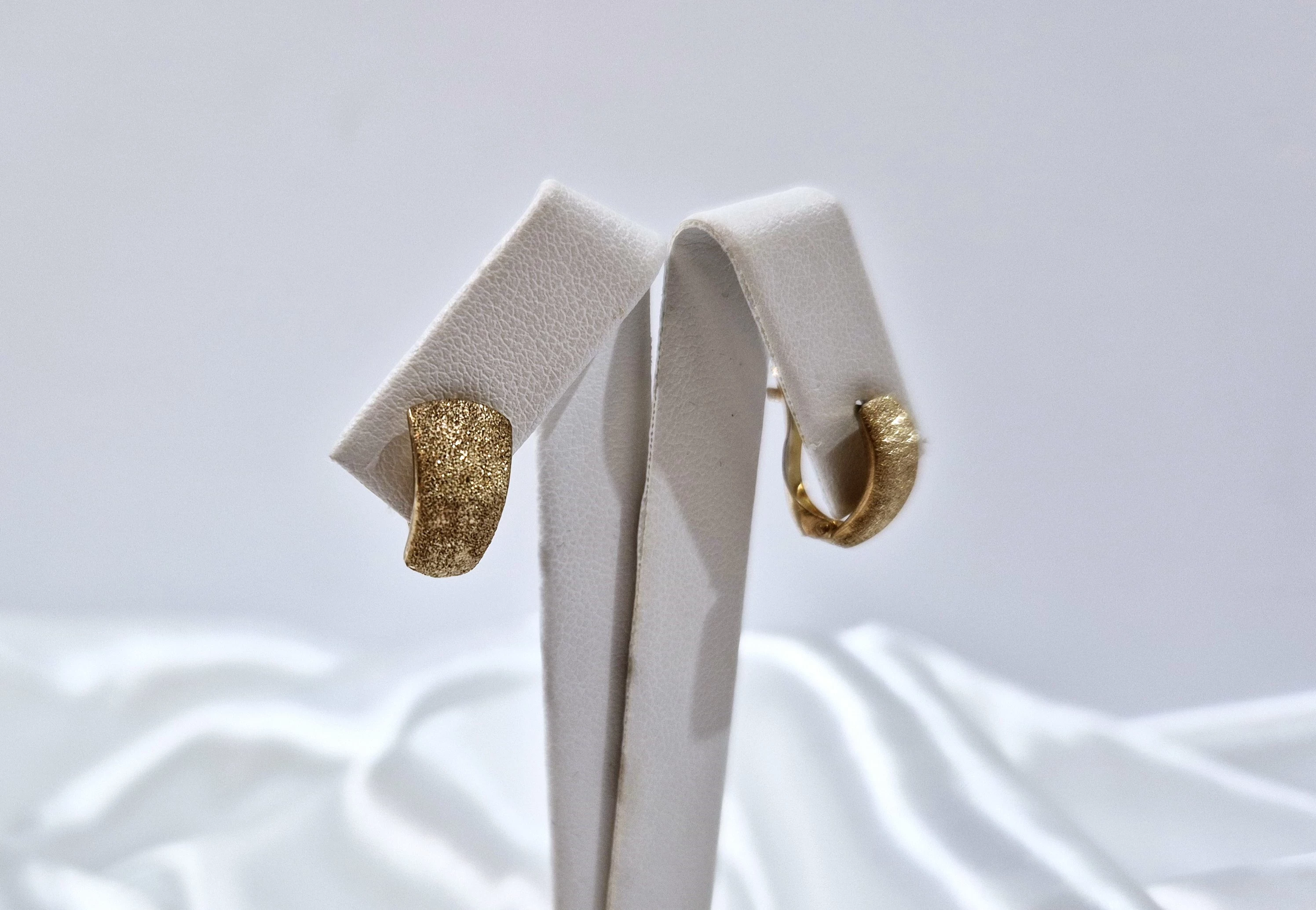 zloto-333-9k-kolczyk-x2-147g-zatrzask-szczotkowane-stan-11323-2