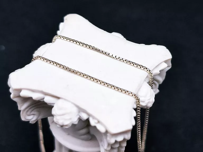 srebrny-lancuszek-p925-w194g-dl495cm-dlugosc-calkowita-4200