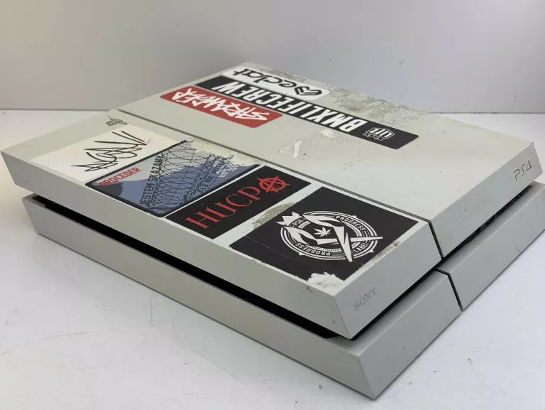 konsola-ps4-cuh-1116a-500gb-2-pady-okablowanie-gry-w-zestawie-205998-225574