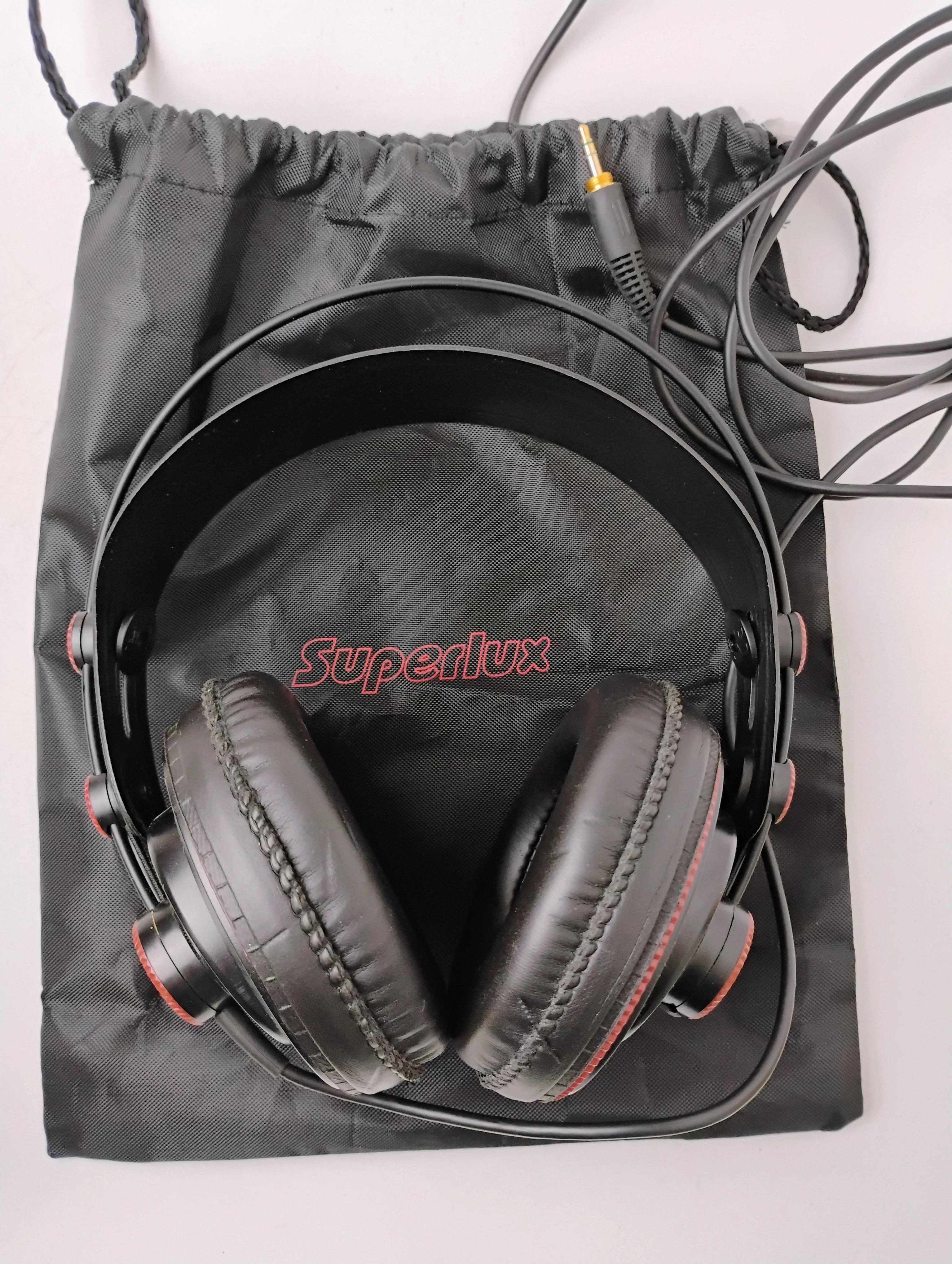 sluchawki-superlux-hd-681-orzegowska-25-bytom