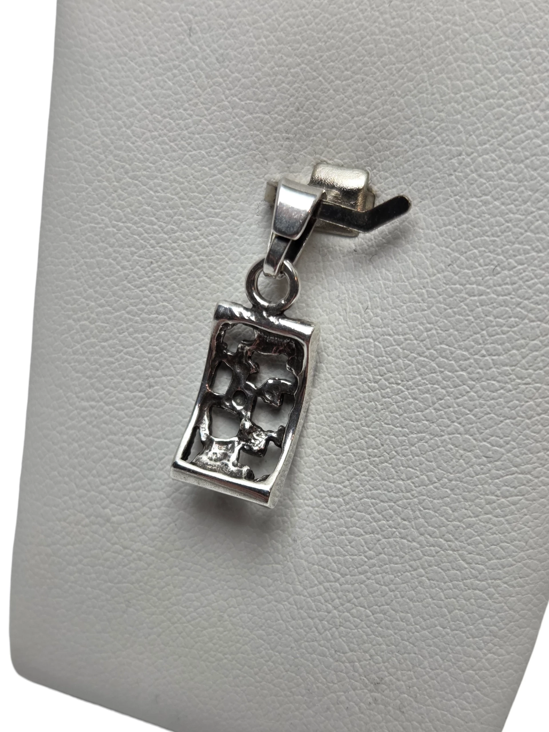 srebrny-komplet-kolczyki-sztyft-zawieszka-925p-402g-motyw-129129-1781576