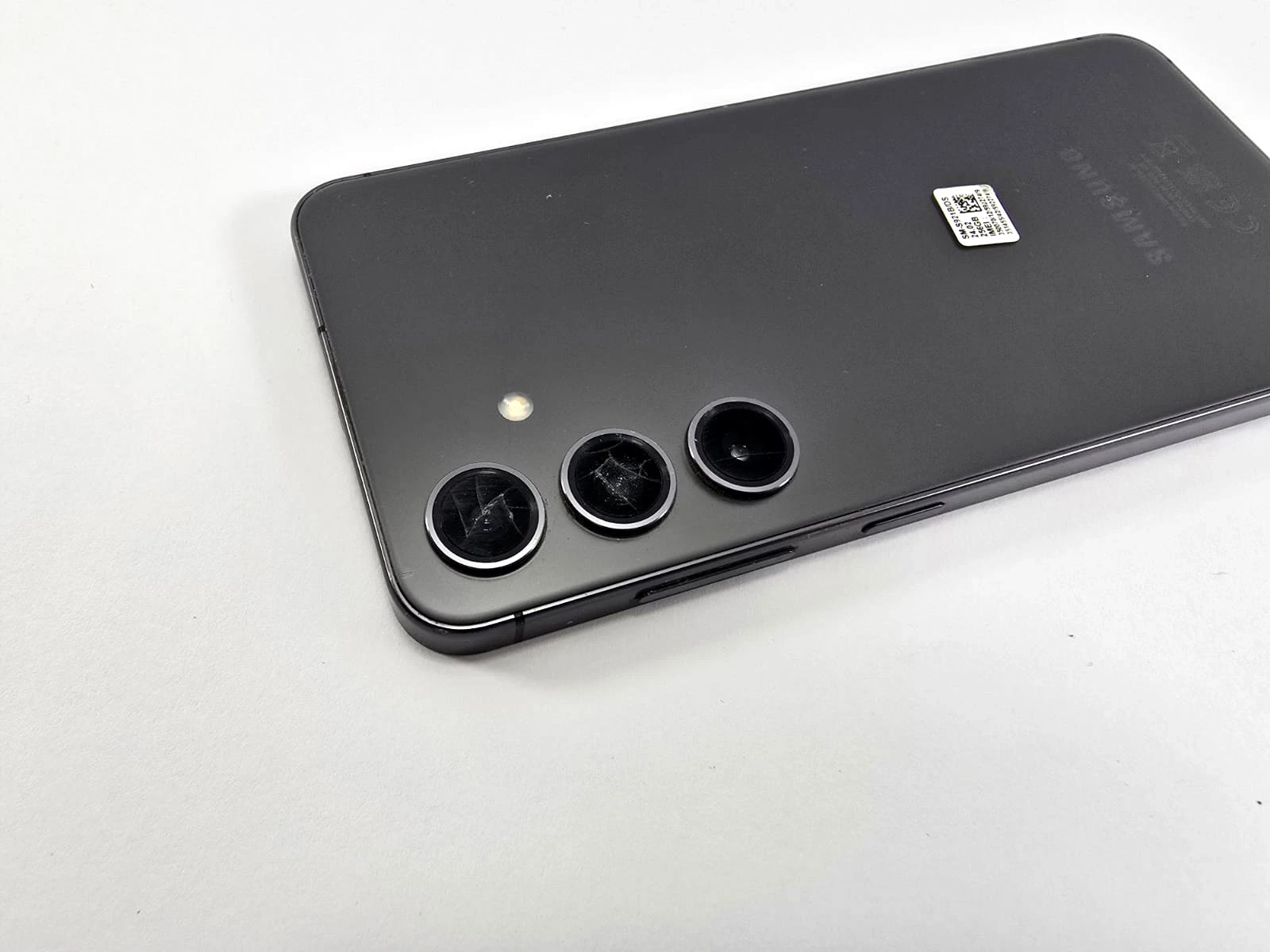 smartfon-samsung-galaxy-s24-8-gb-256-gb-5g-czarny-wbudowana-pamiec-202869-214185