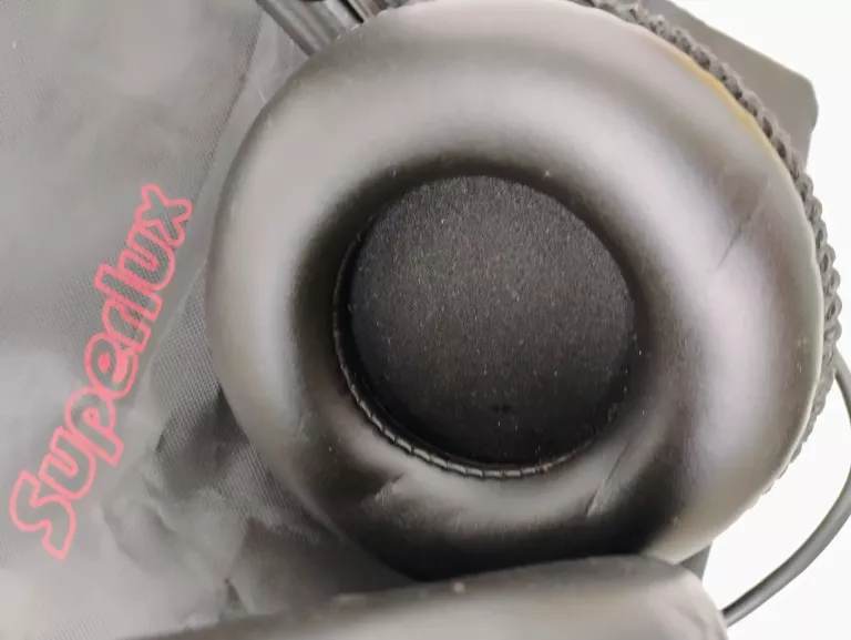 sluchawki-superlux-hd-681-stan-11323-2