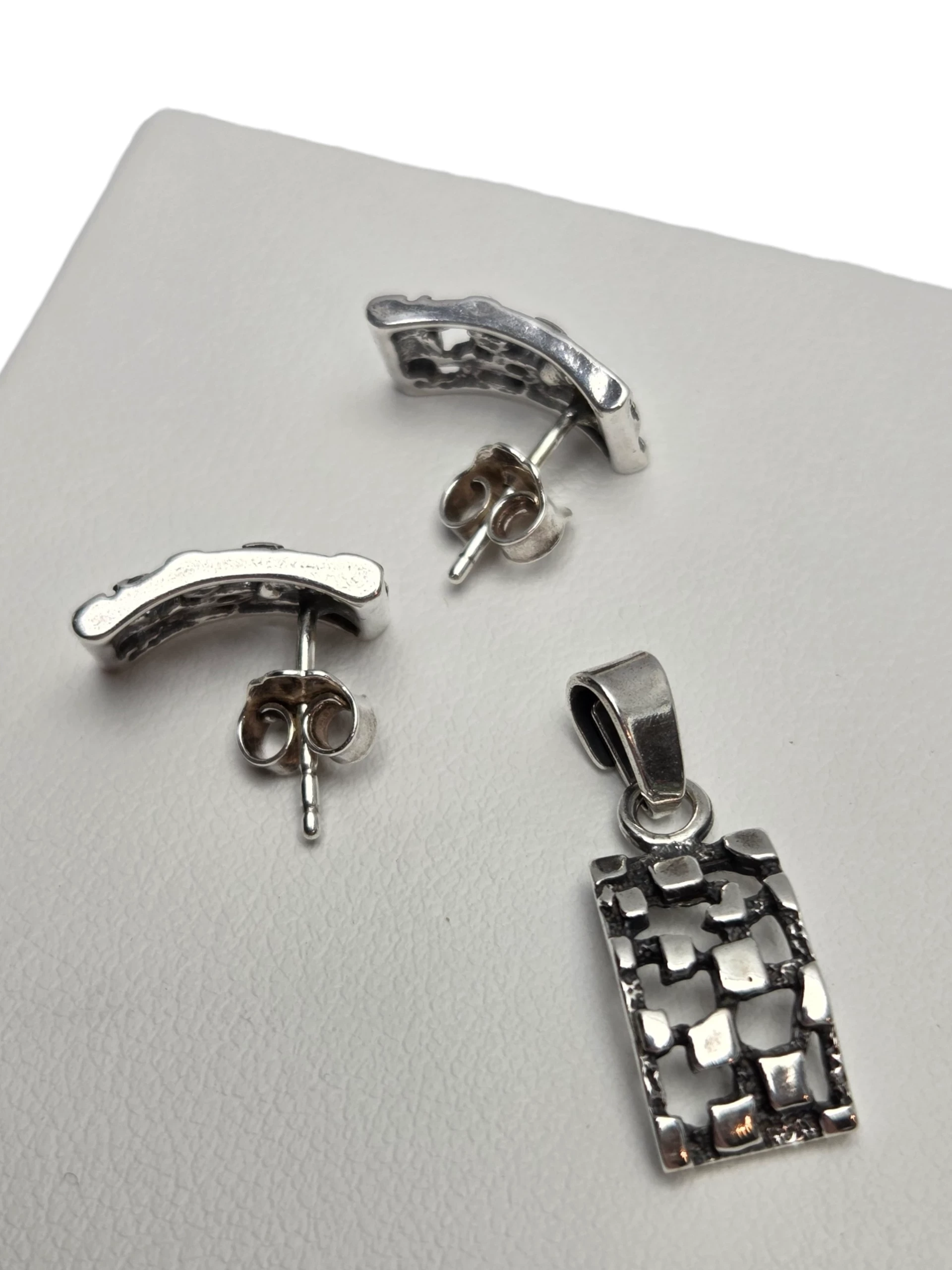 srebrny-komplet-kolczyki-sztyft-zawieszka-925p-402g-zawartosc-kompletu-129109-1