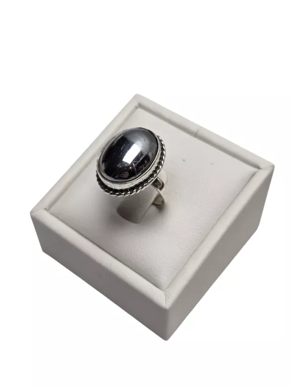 piekny-srebrny-pierscionek-925p-17r-653g-okrzei-191-pila