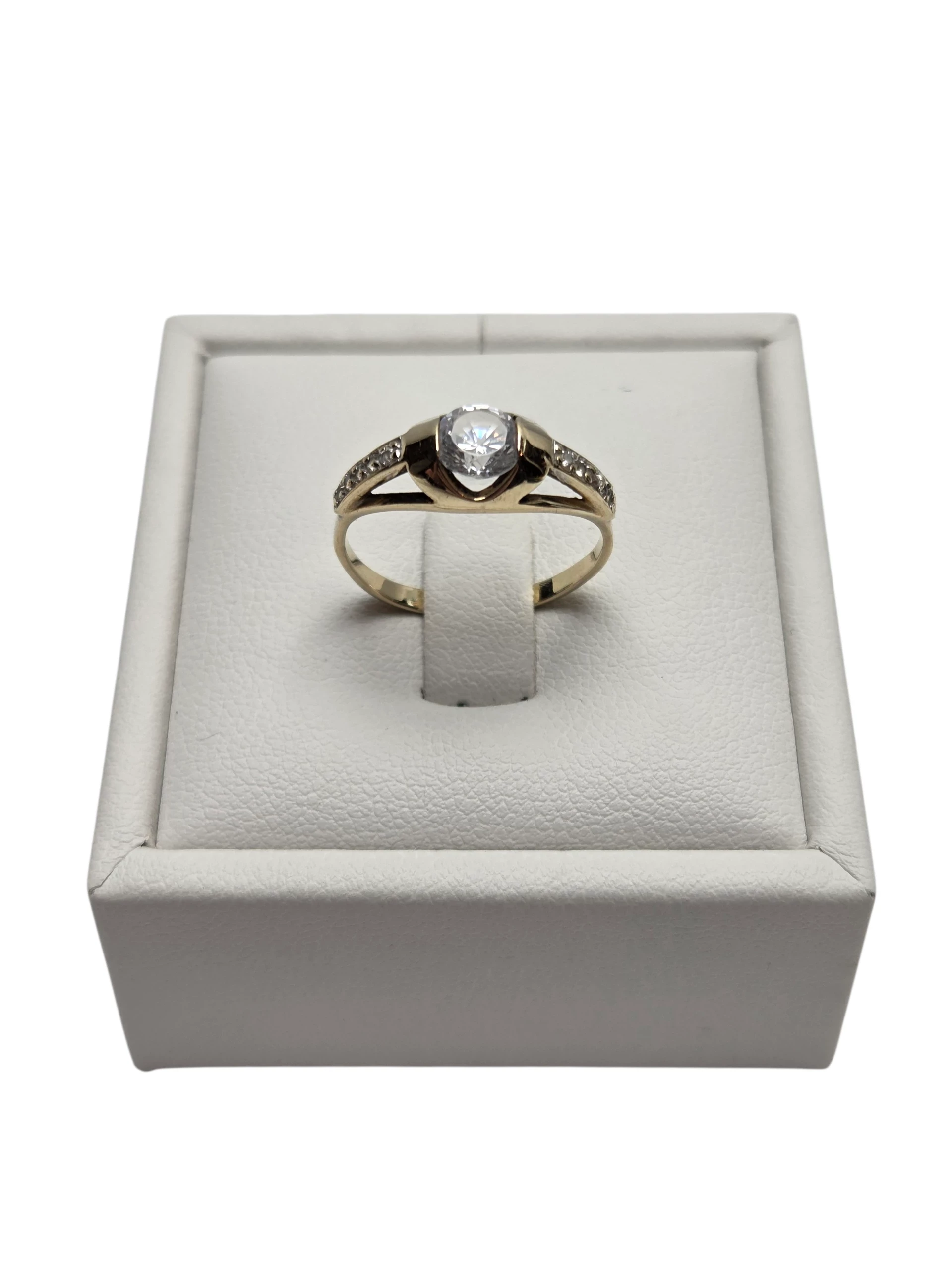 piekny-zloty-pierscionek-z-cyrkoniami-333p-13r-184g-rozmiarsrednica-wew-mm-372-13