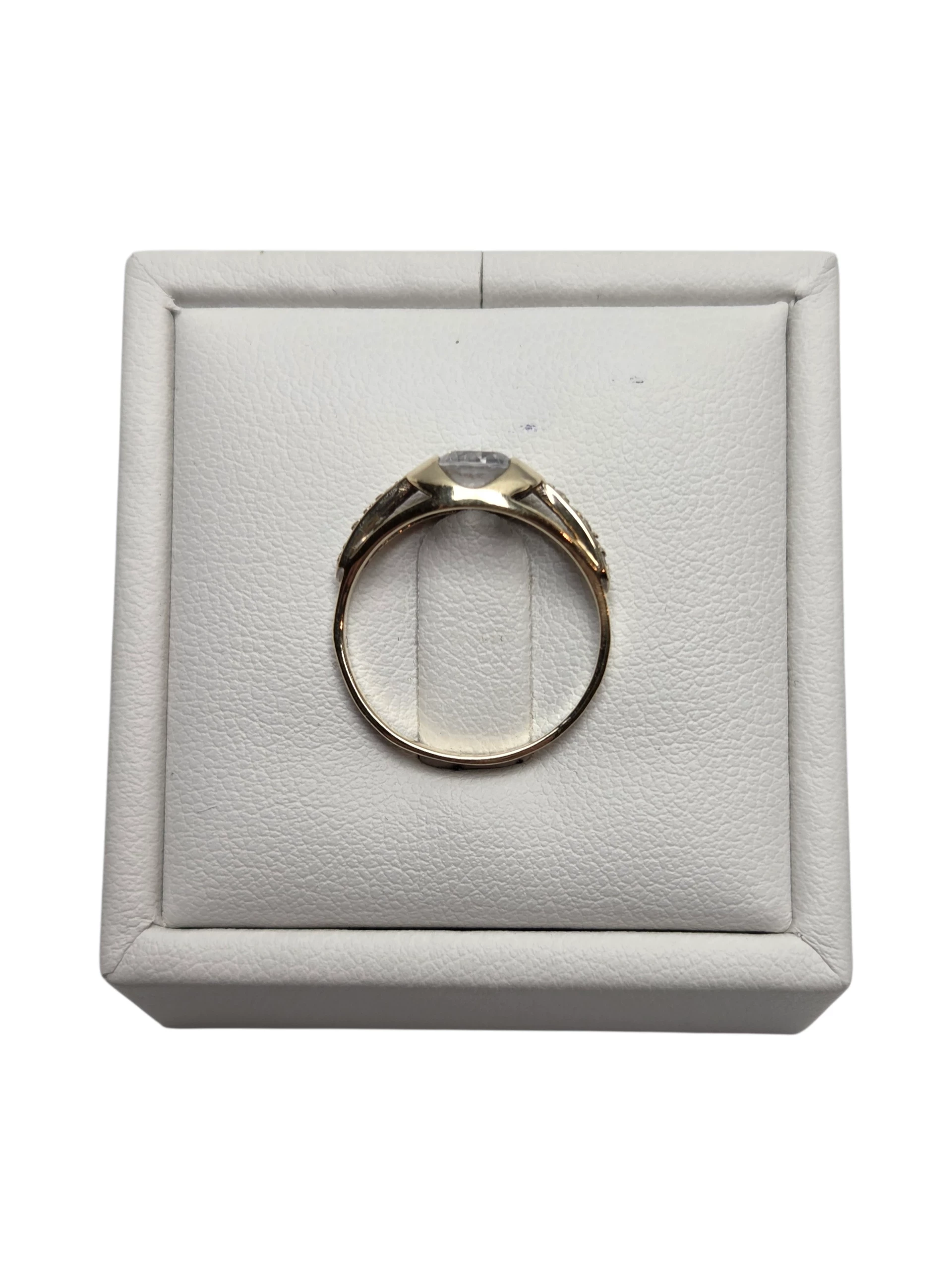 piekny-zloty-pierscionek-z-cyrkoniami-333p-13r-184g-waga-184