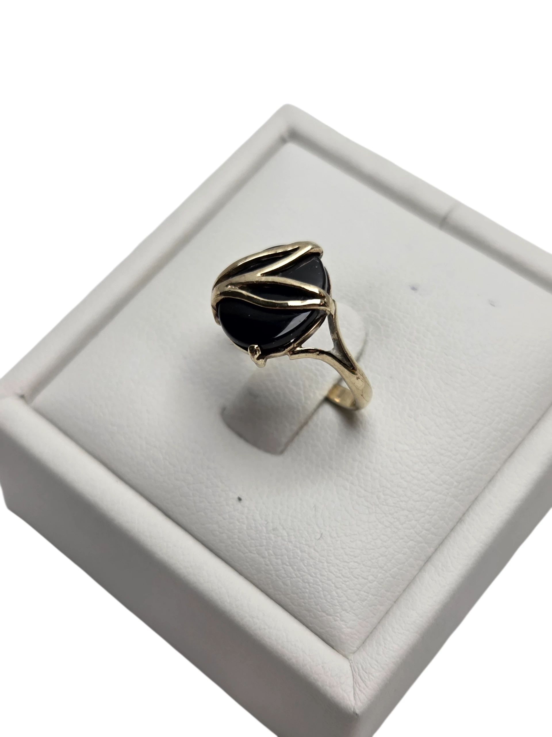 piekny-zloty-pierscionek-z-onyksem-333p-12r-171g-rodzaj-2205-2