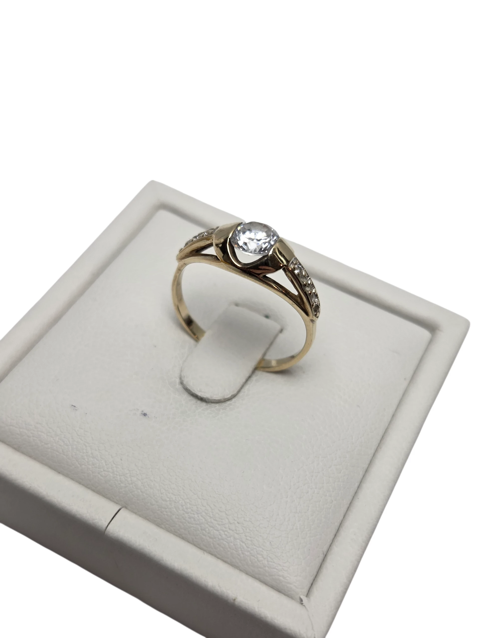 piekny-zloty-pierscionek-z-cyrkoniami-333p-13r-184g-kamien-17088-128