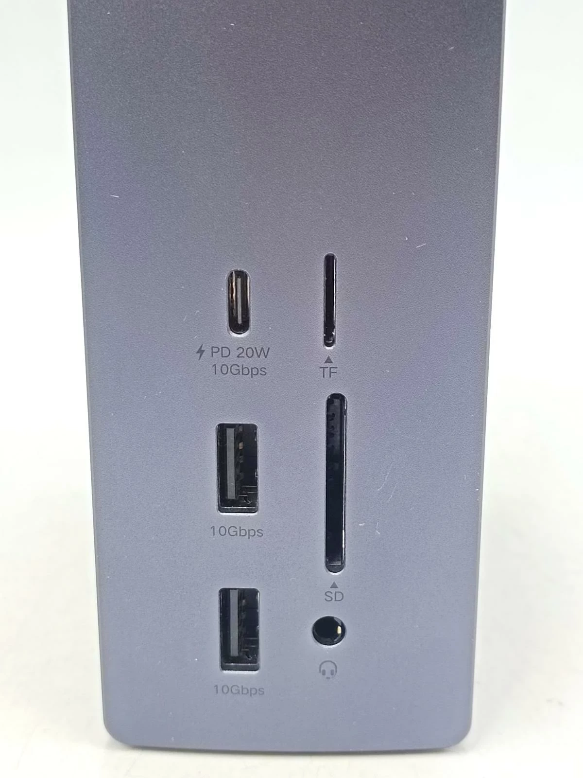 stacja-dokujaca-thunderbolt-ugreen-u710-stan-11323-2