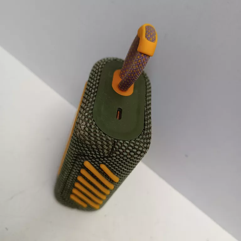 glosnik-jbl-go3-funkcje-221089-4