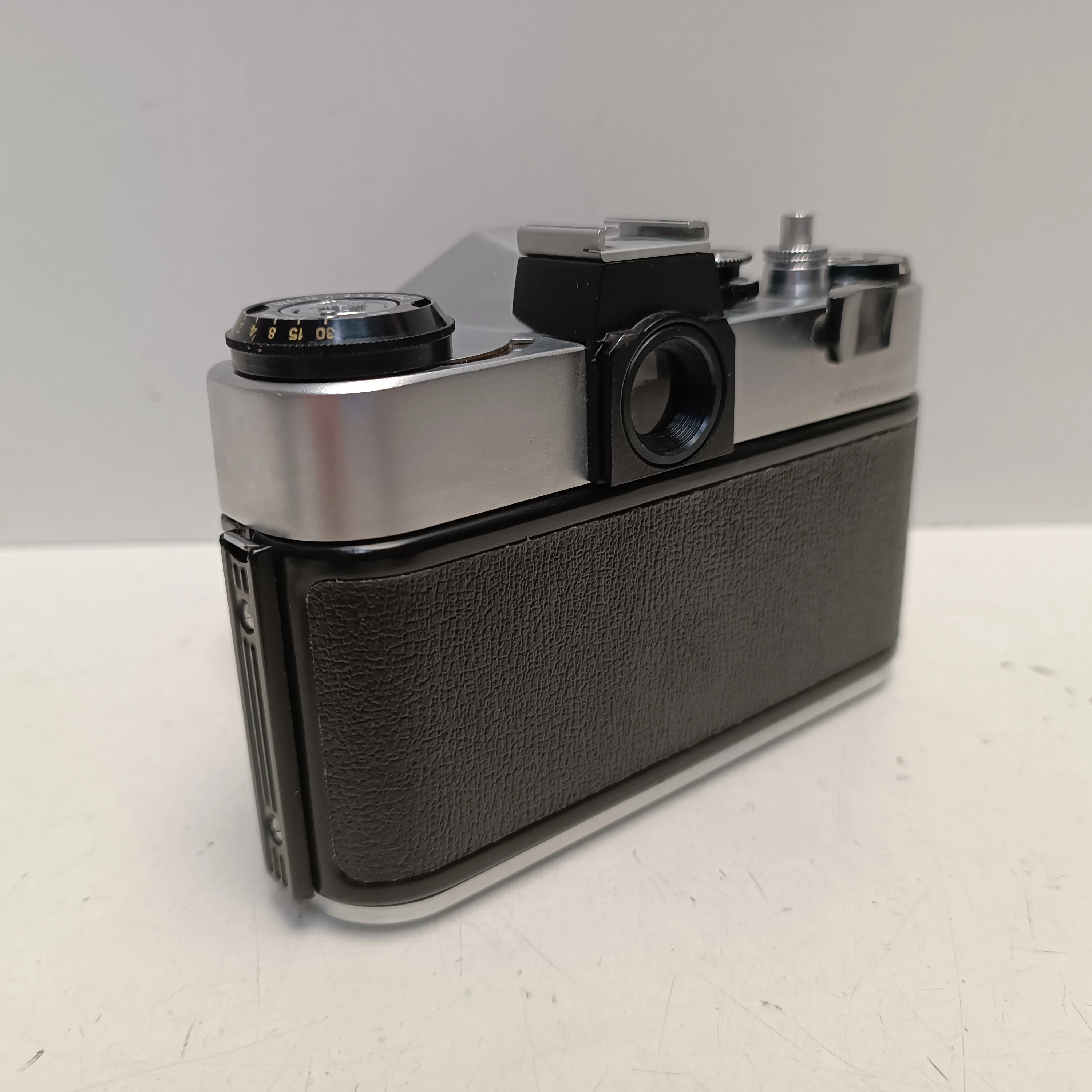 aparat-fotograficzny-zenit-em-z-obiektywem-helios-44m-stan-11323-253798