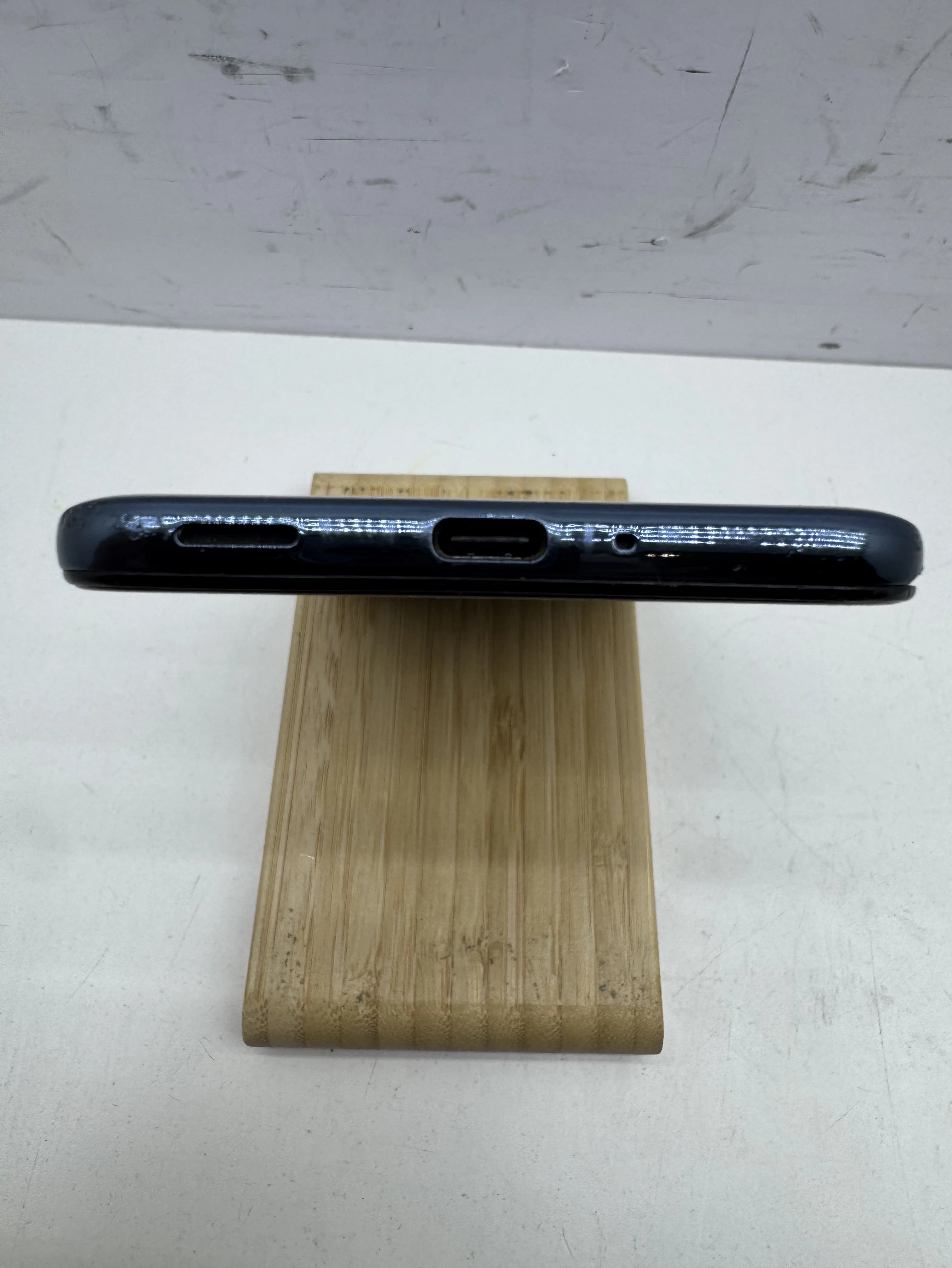 telefon-htc-u12-life-4gb64gb-przekatna-ekranu-600