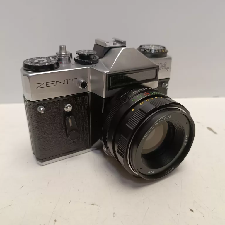 aparat-fotograficzny-zenit-em-z-obiektywem-helios-44m-rodzaj-aparatu-249299-1150442