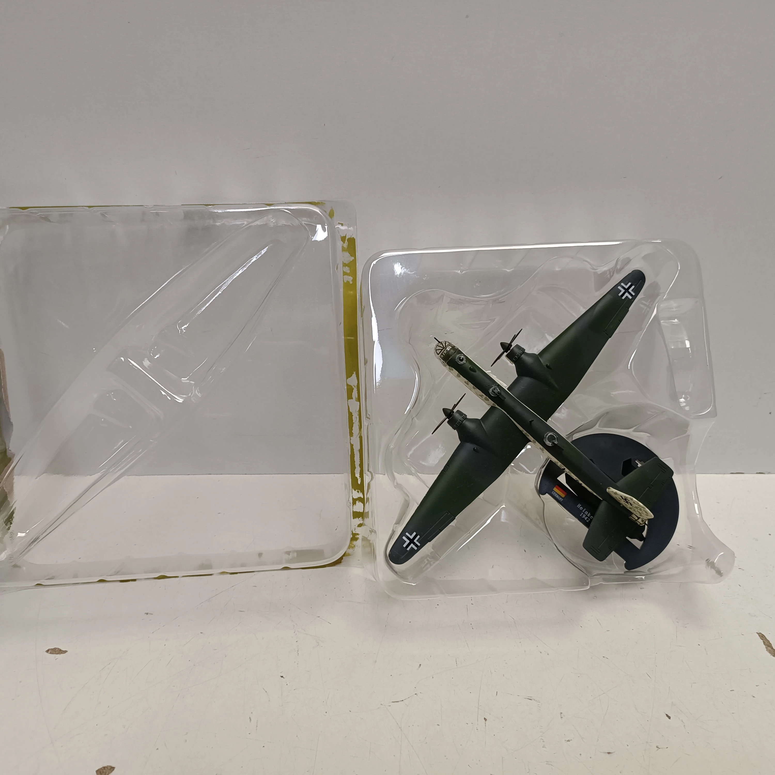 atorse-1144-diecast-warplane-germany-heinkel-he-177-1942-helicopter-milit-model-atorse-1144-diecast-warplane-germany-heinkel-he-1