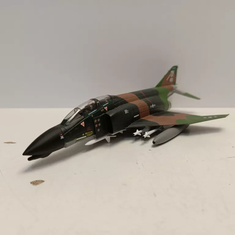 f-4d-phantom-ii-usaf-vietnam-1972-altaya-172-metal-stan-11323-2