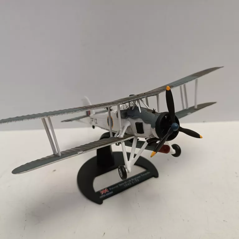 172-diecast-military-model-fairey-swordfish-biplane-torpedo-bomber-aircra-skala-250376-1887472