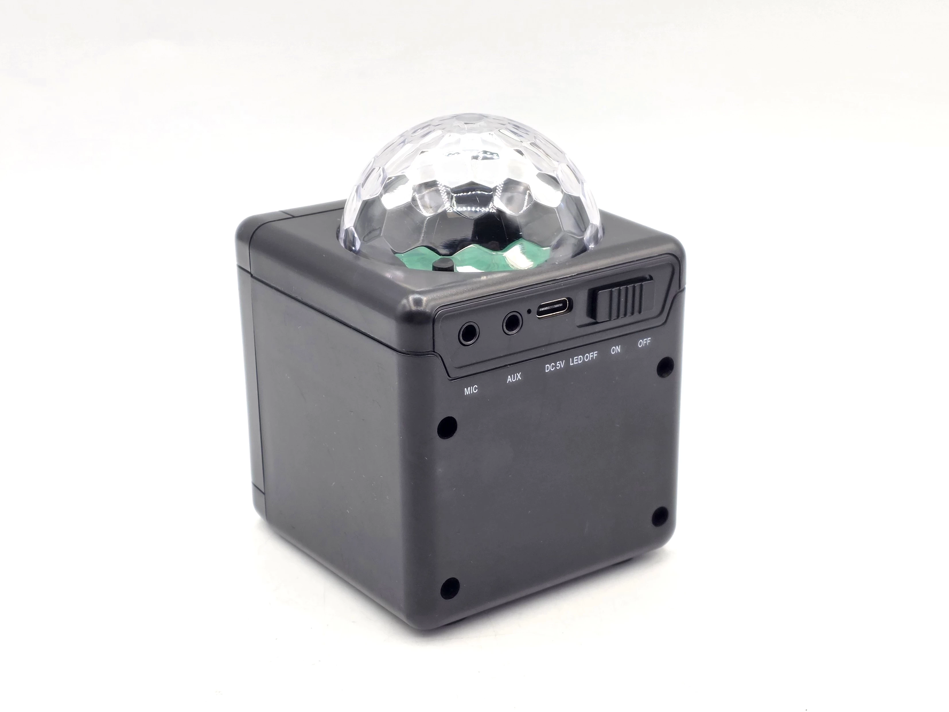 glosnik-bluetooth-z-imprezowym-swiatlem-rgb-3w-usb-c-funkcje-221089-128