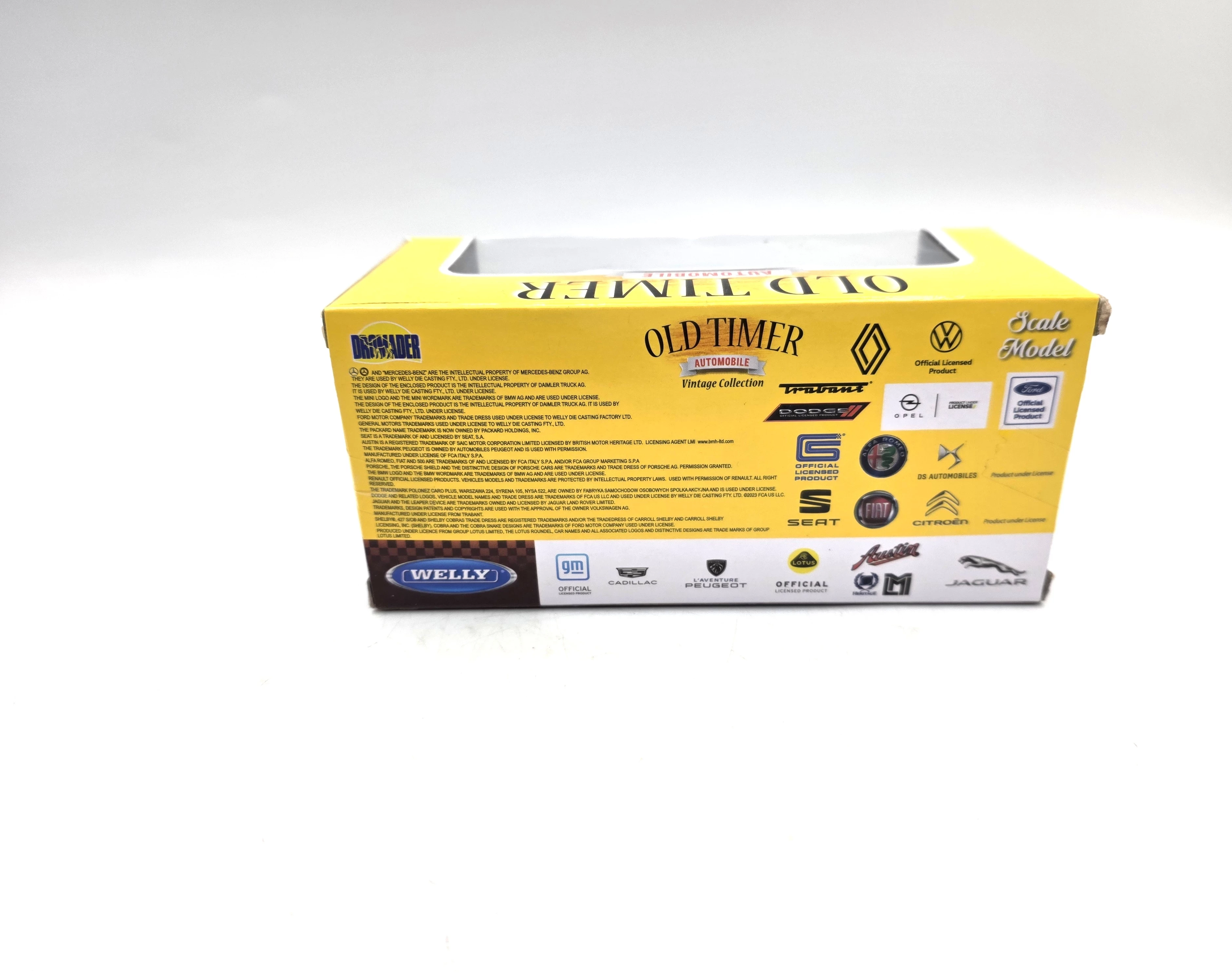 welly-metalowy-model-134-auto-1960s-renault-r8-stan-11323-2