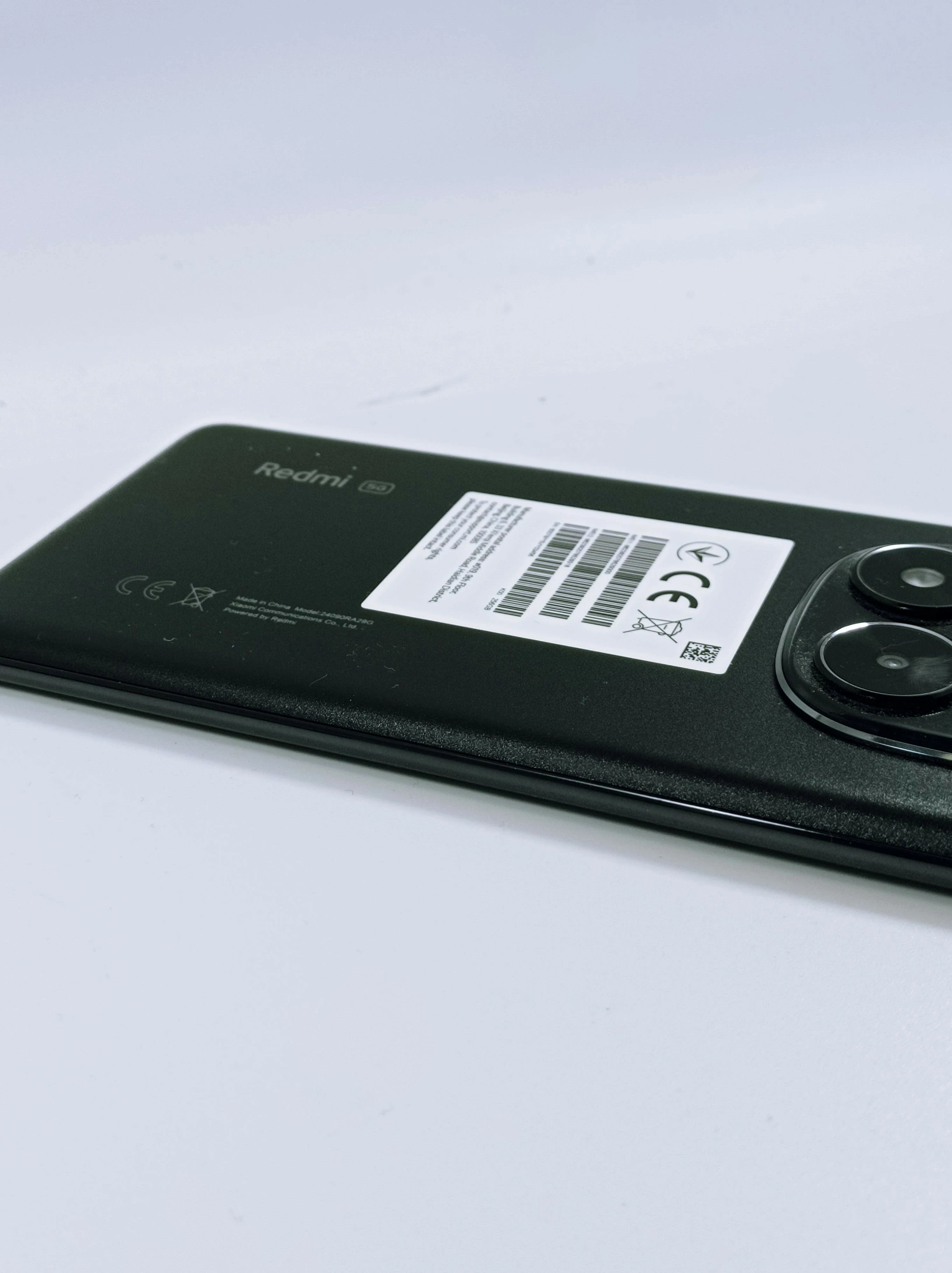 telefon-xiaomi-redmi-note-14-pro-na-export-przekatna-ekranu-667