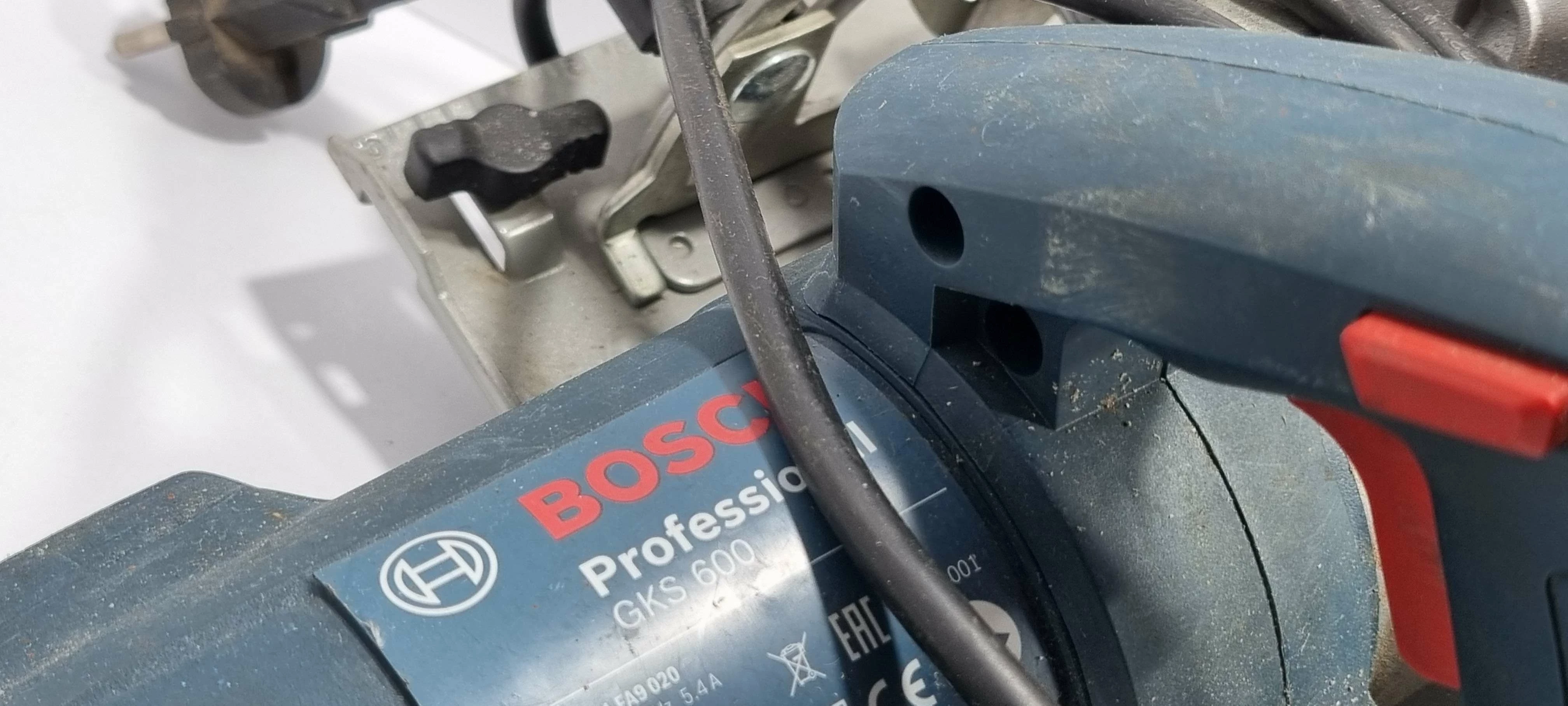 bosch-reczna-pilarka-tarczowa-gks-600-stan-11323-2