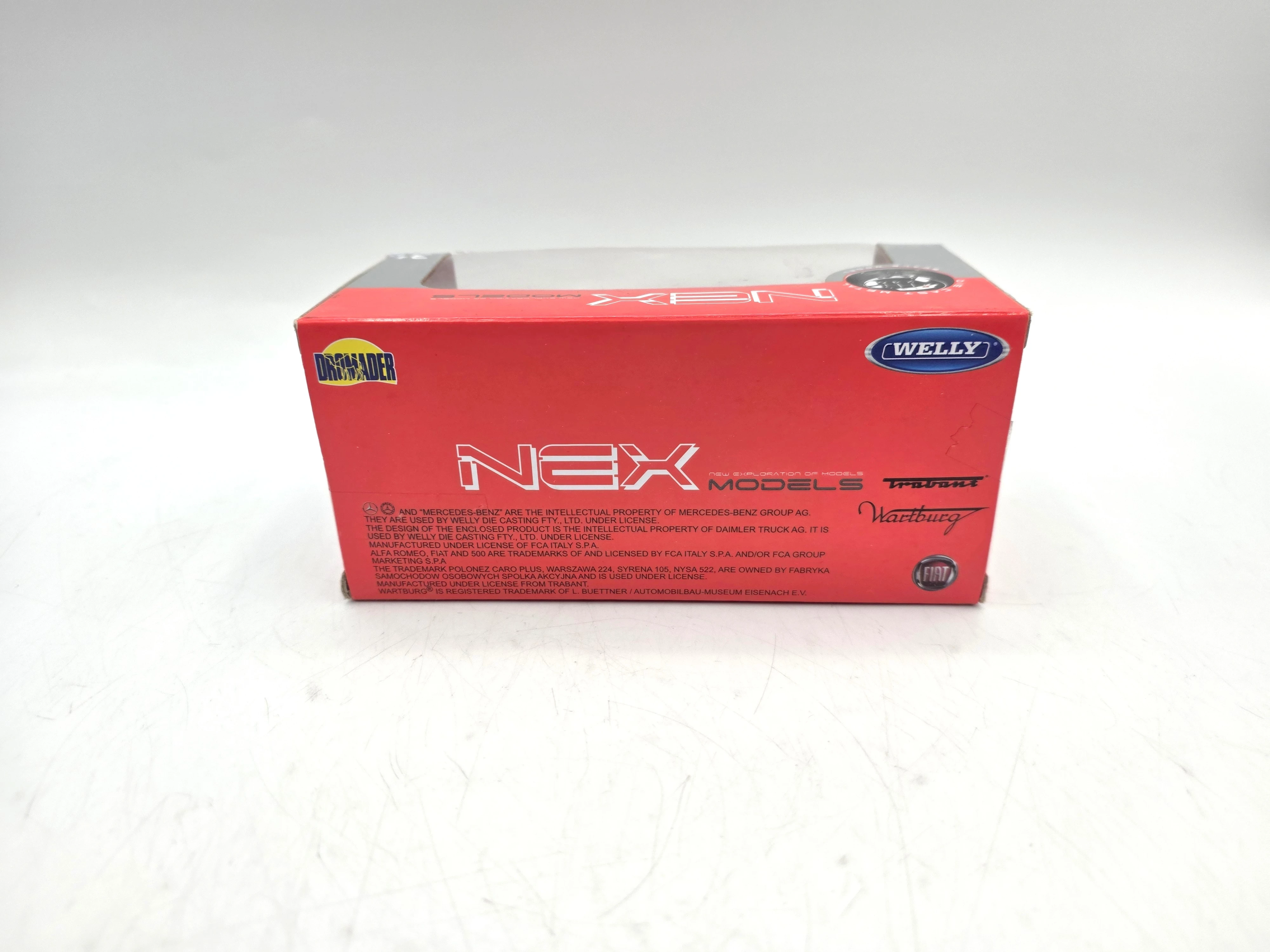 metalowe-autko-trabant-straz-pozarna-niemiecka-w-skali-124-welly-nex-stan-11323-2