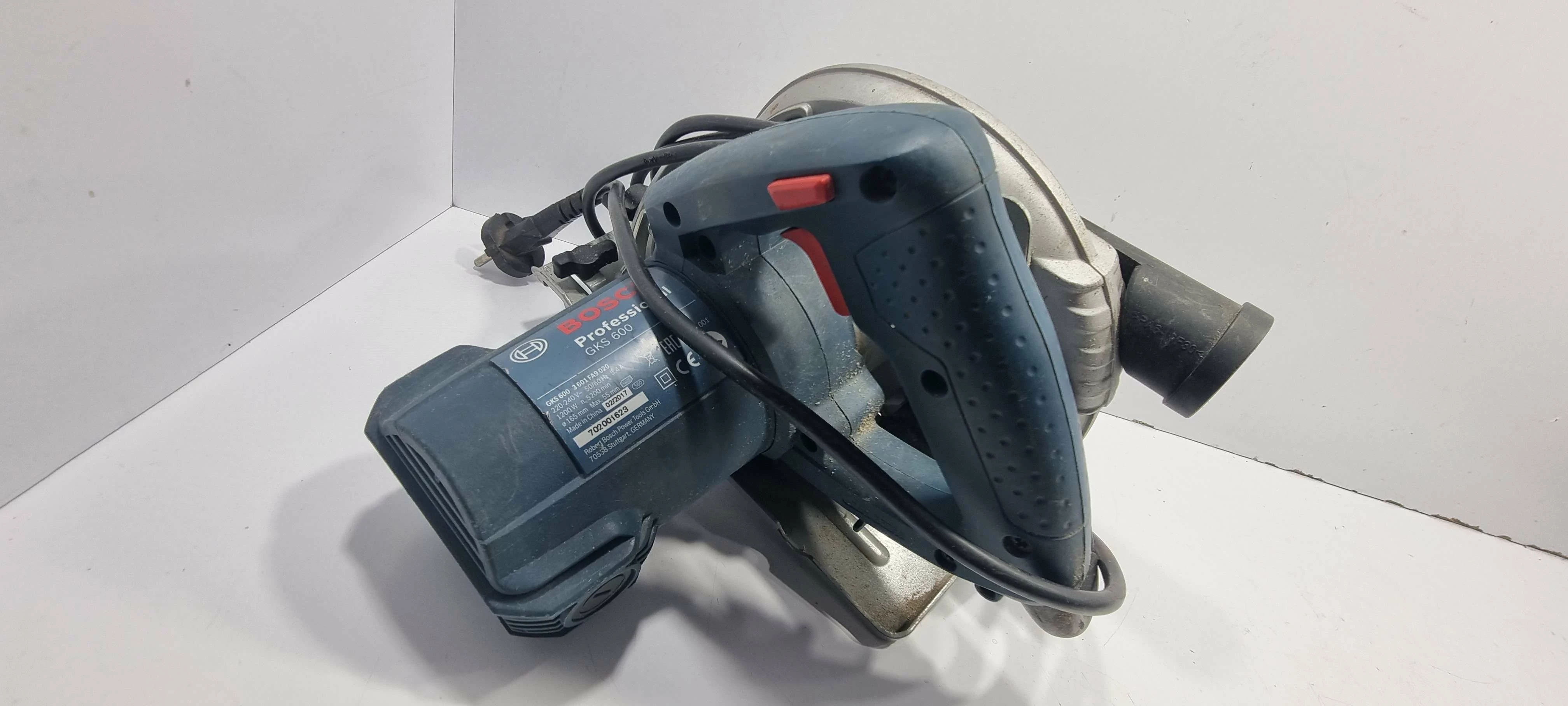 bosch-reczna-pilarka-tarczowa-gks-600-srednica-otworu-pily-2000