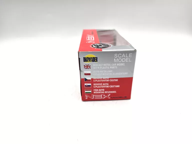 metalowe-autko-trabant-straz-pozarna-niemiecka-w-skali-124-welly-nex-minimalny-wiek-dziecka-250062-1794308