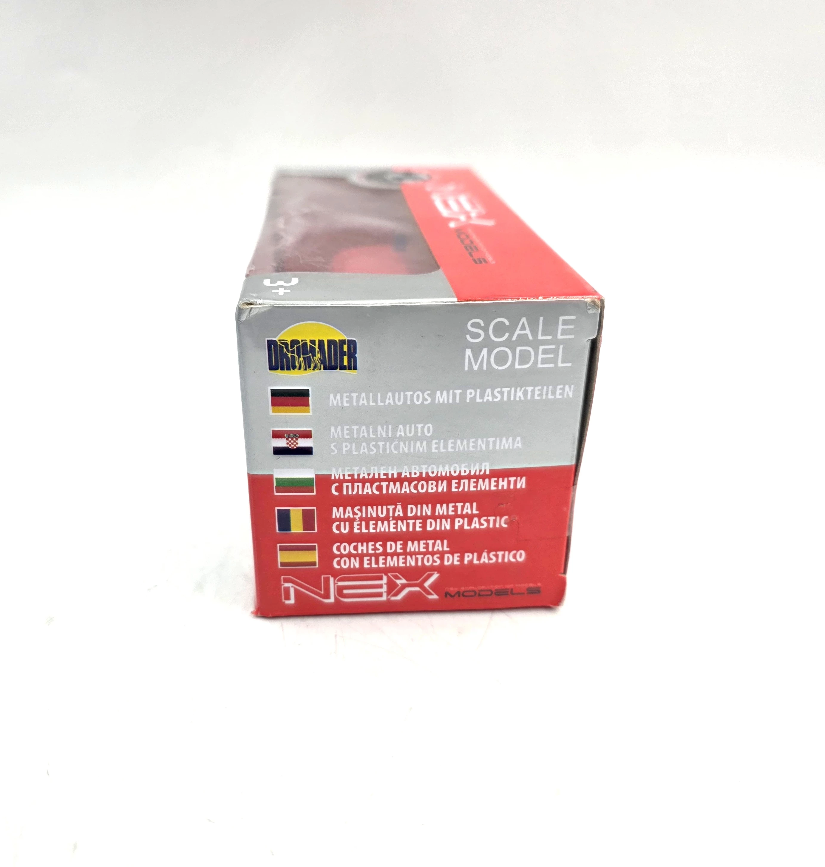 metalowe-autko-trabant-straz-pozarna-niemiecka-w-skali-124-welly-nex-ean-gtin-6900313011721