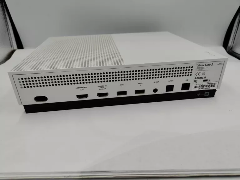 konsola-xbox-one-s-1681-500-gb-liczba-kontrolerow-w-zestawie-205994-225550