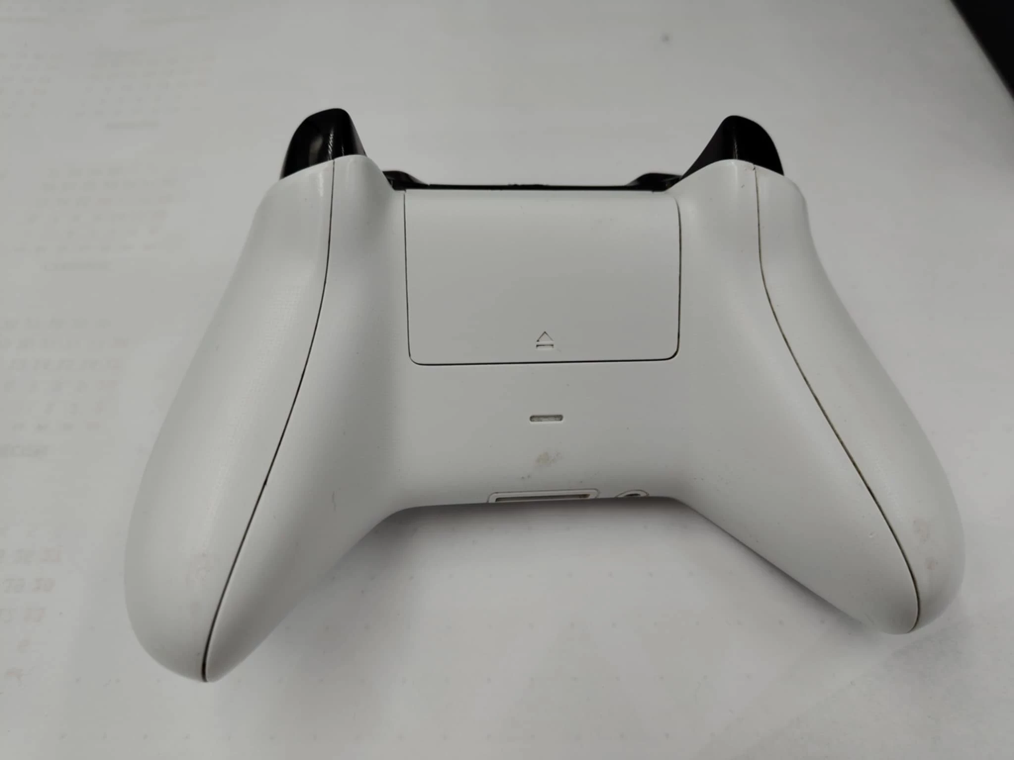 konsola-xbox-one-s-1681-500-gb-producent-248914-1988163