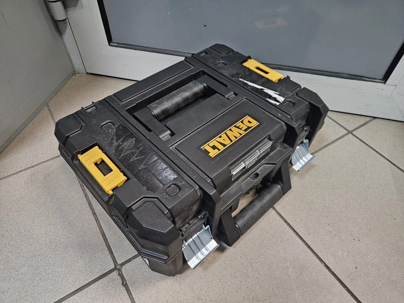 walizka-do-dewalt-dch273nt-kod-producenta-dwst1-70703