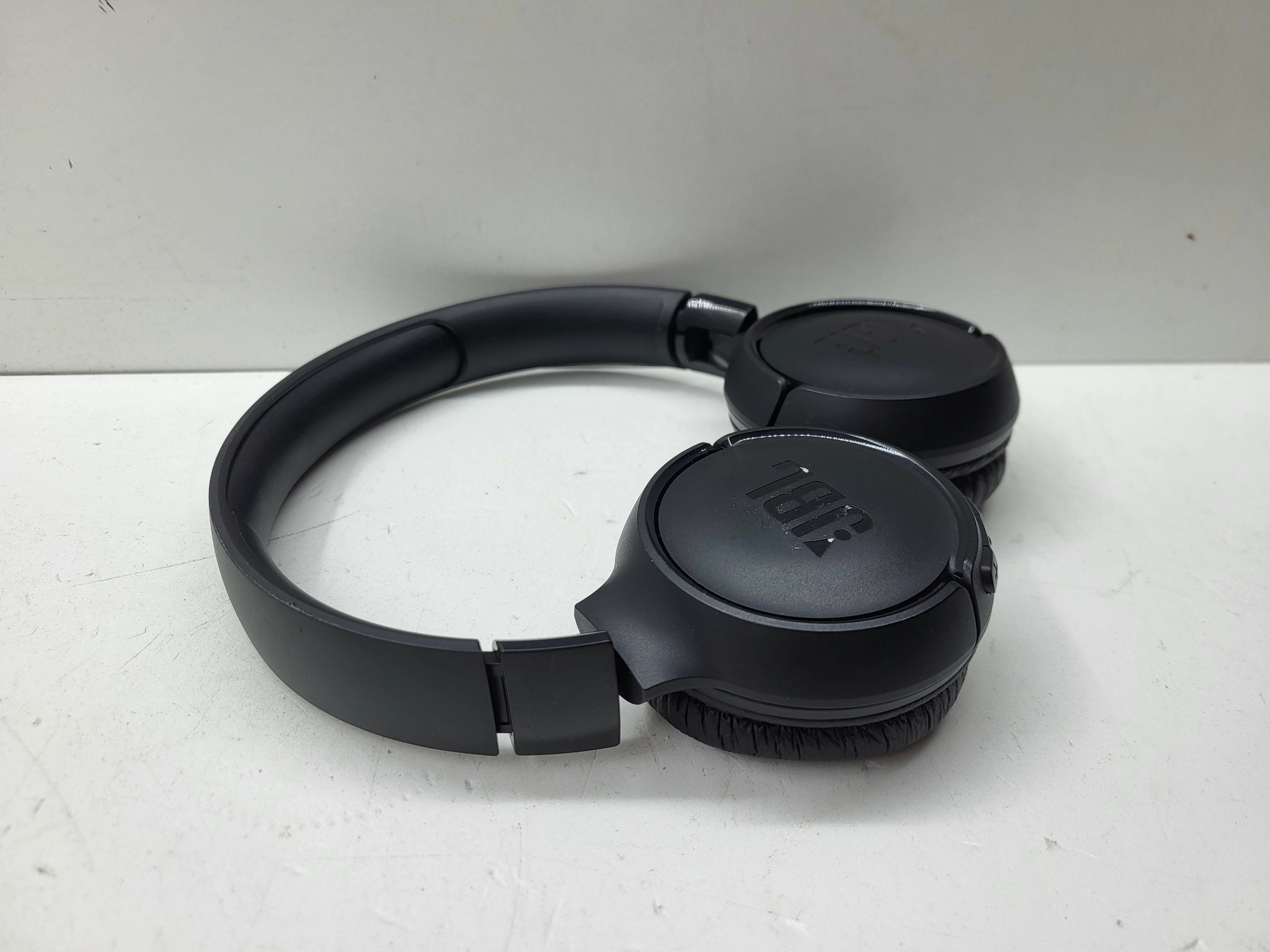 nauszne-sluchawki-bezprzewodowe-jbl-tune-525bt-kolor-dominujacy-129357-3