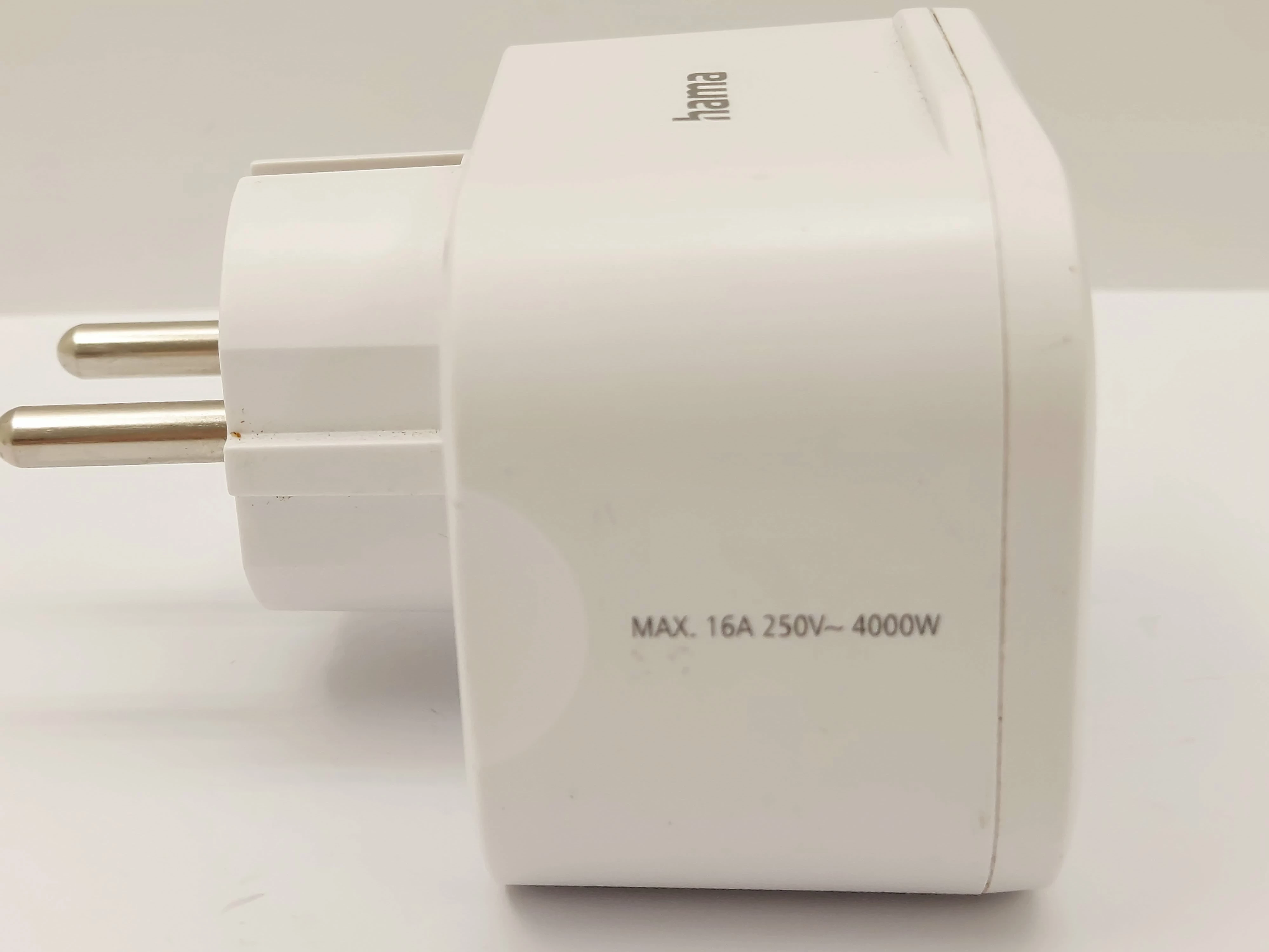 gniazdo-elektryczne-ladowarka-hama-00223342-usb-c-pdx1-usb-a-x2-20w-marka-248811-950573