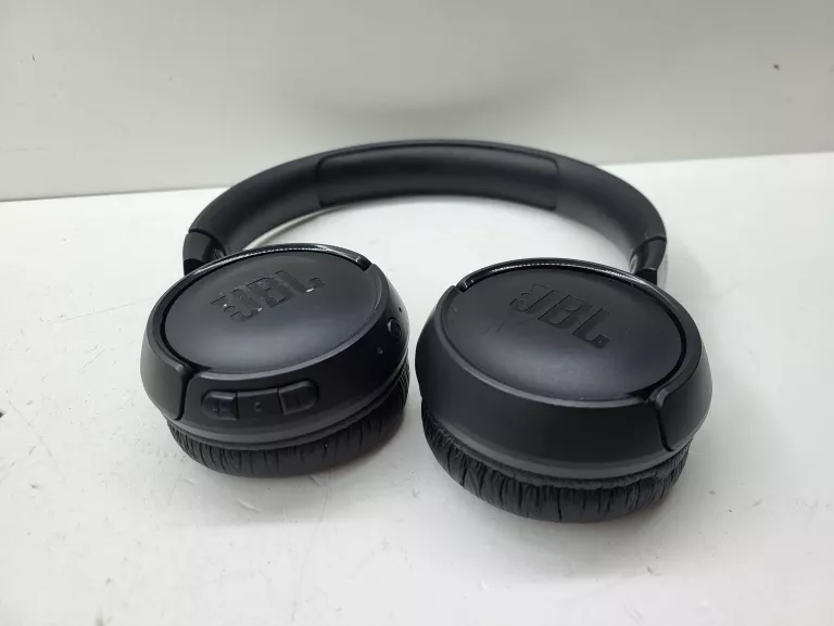 nauszne-sluchawki-bezprzewodowe-jbl-tune-525bt-stan-11323-2
