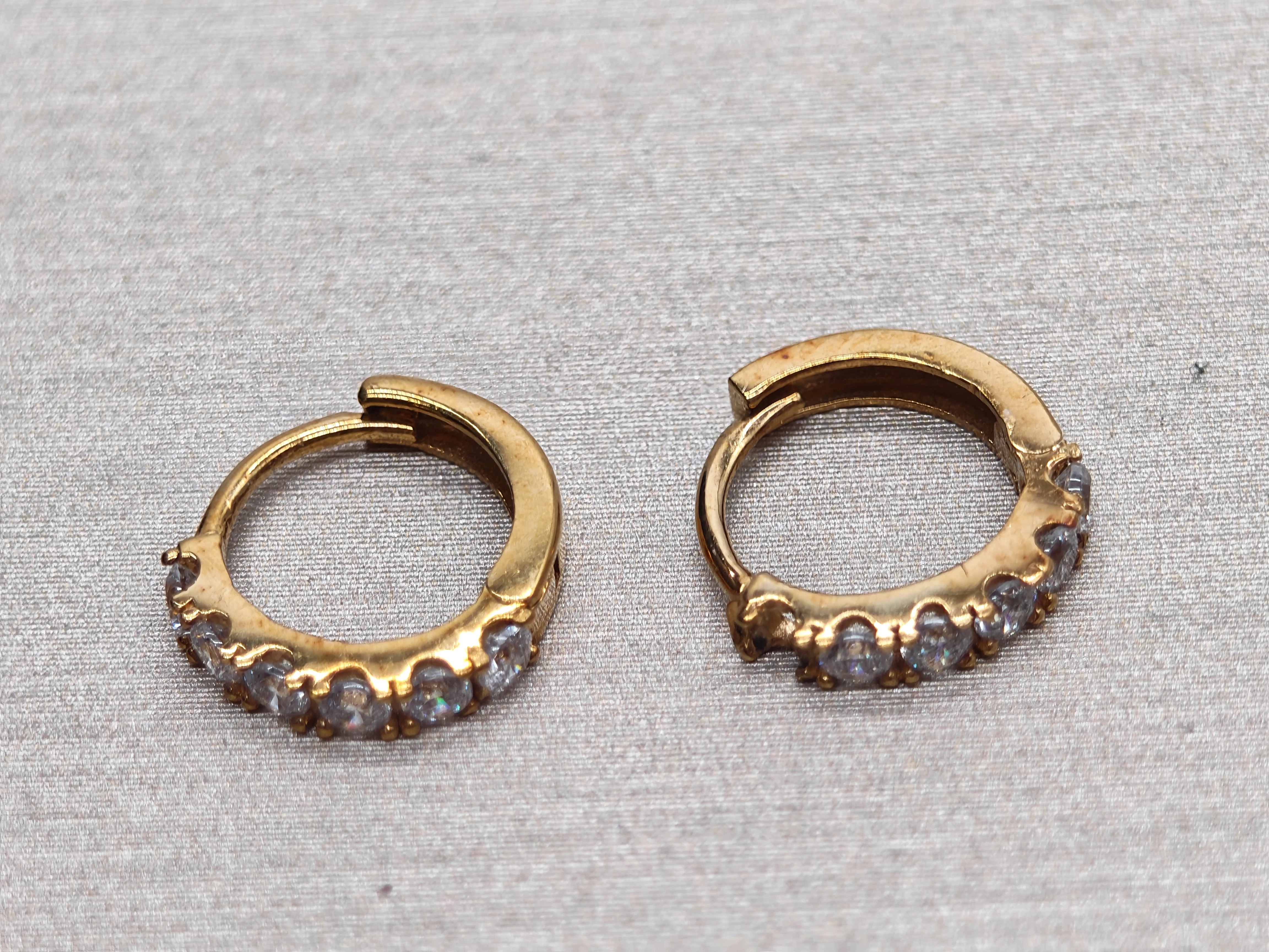 kolczyki-kolka-proba-375-waga-078g-rozmiar-06-cm-ean-gtin-00000000