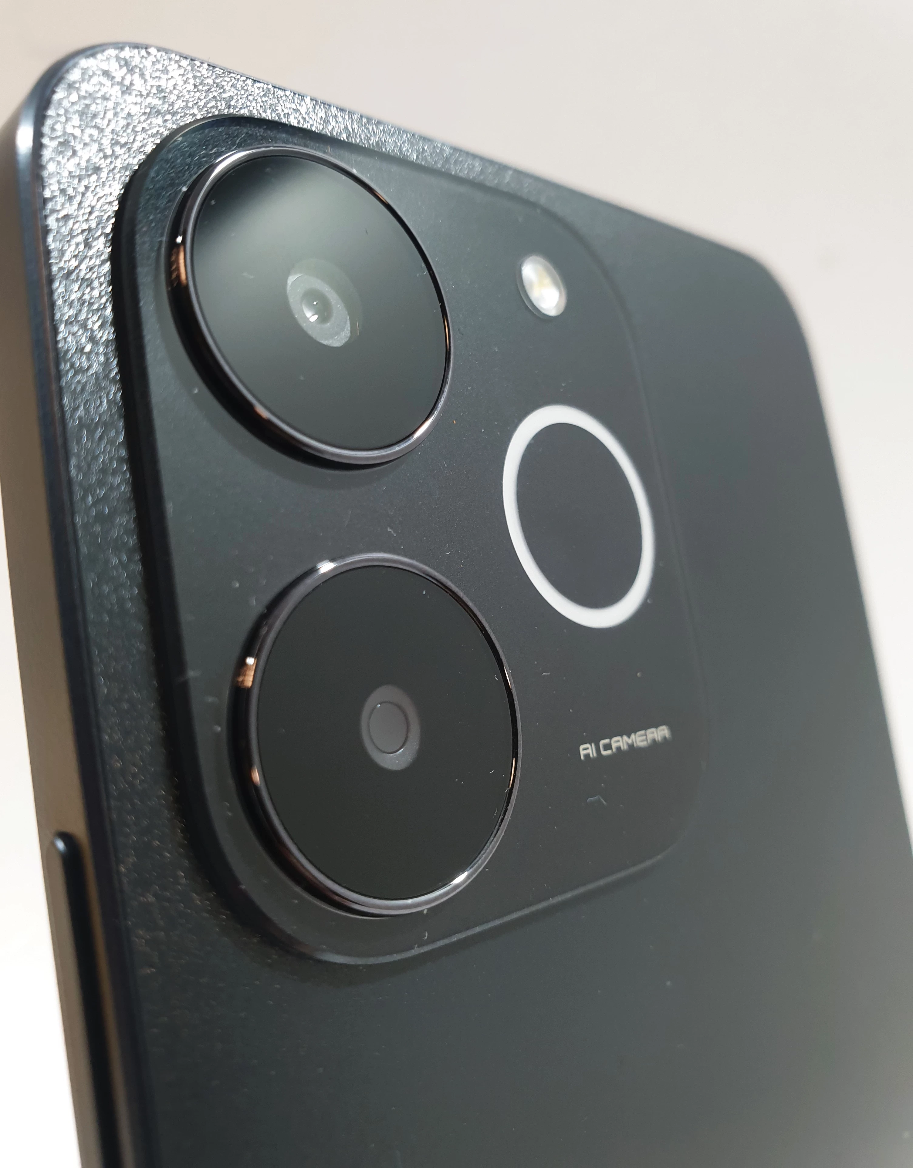 telefon-realme-note-70t-464gb-plus-typ-202685-212929