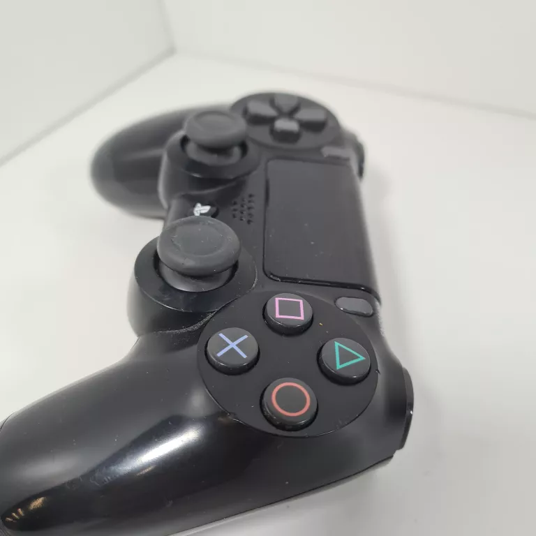 pad-ps4-czarny-stan-11323-2