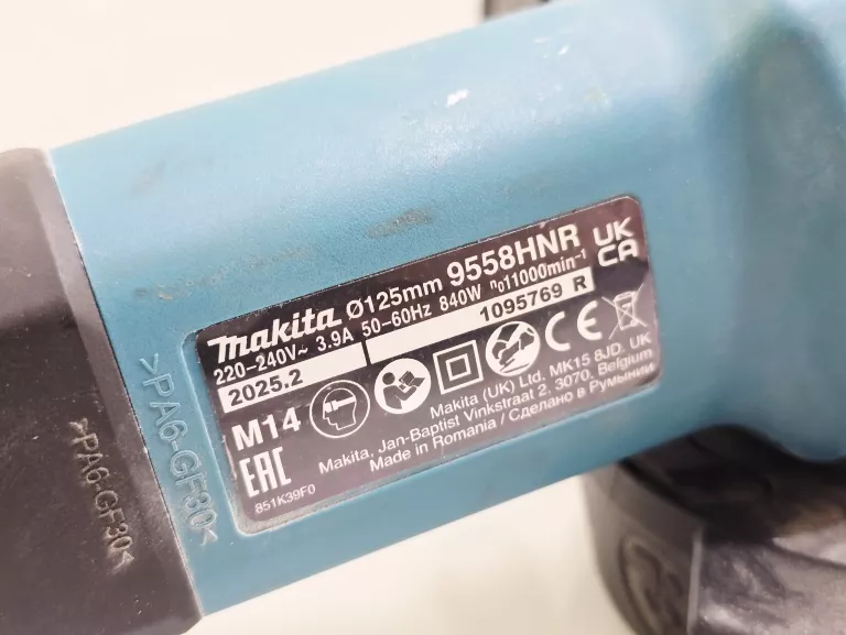 szlifierka-katowa-makita-9558hnr-840w-rodzaj-zasilania-128529-2