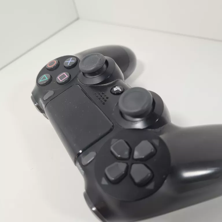 pad-ps4-czarny-ean-gtin-5901484364365