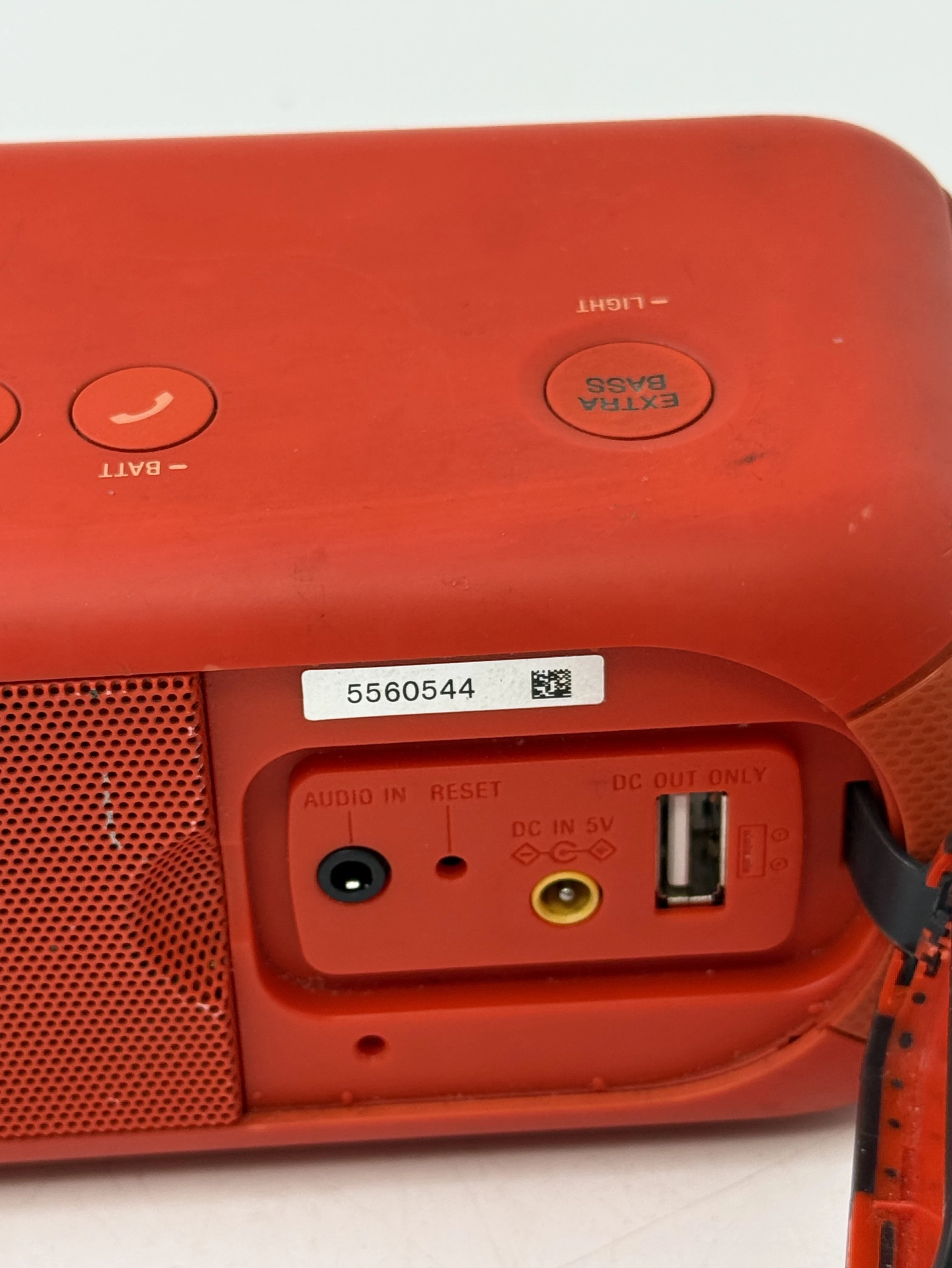 glosnik-sony-srsxb30-czerwony-funkcje-221089-64