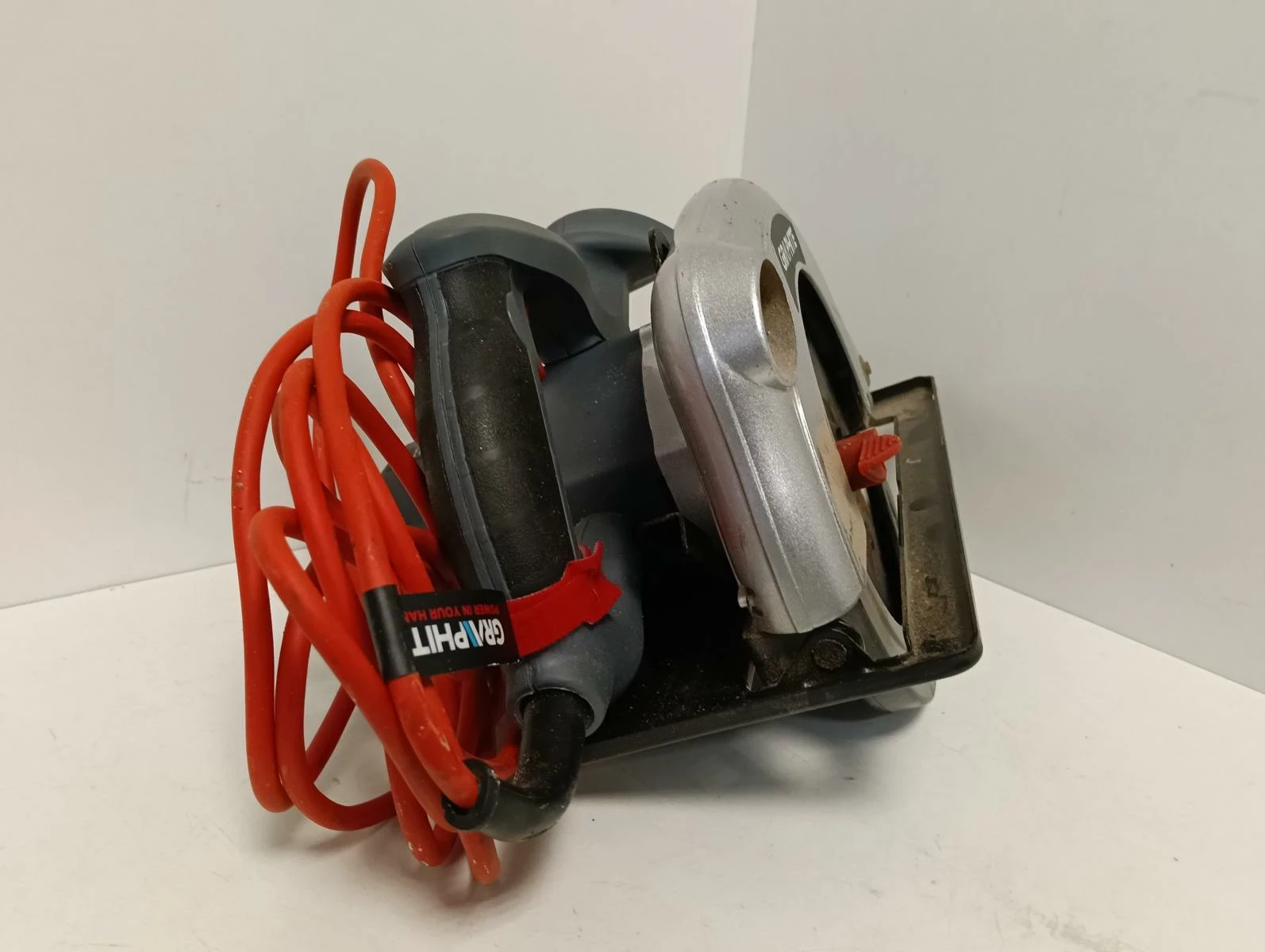 pilarka-graphite-58g488-walizka-stan-11323-2