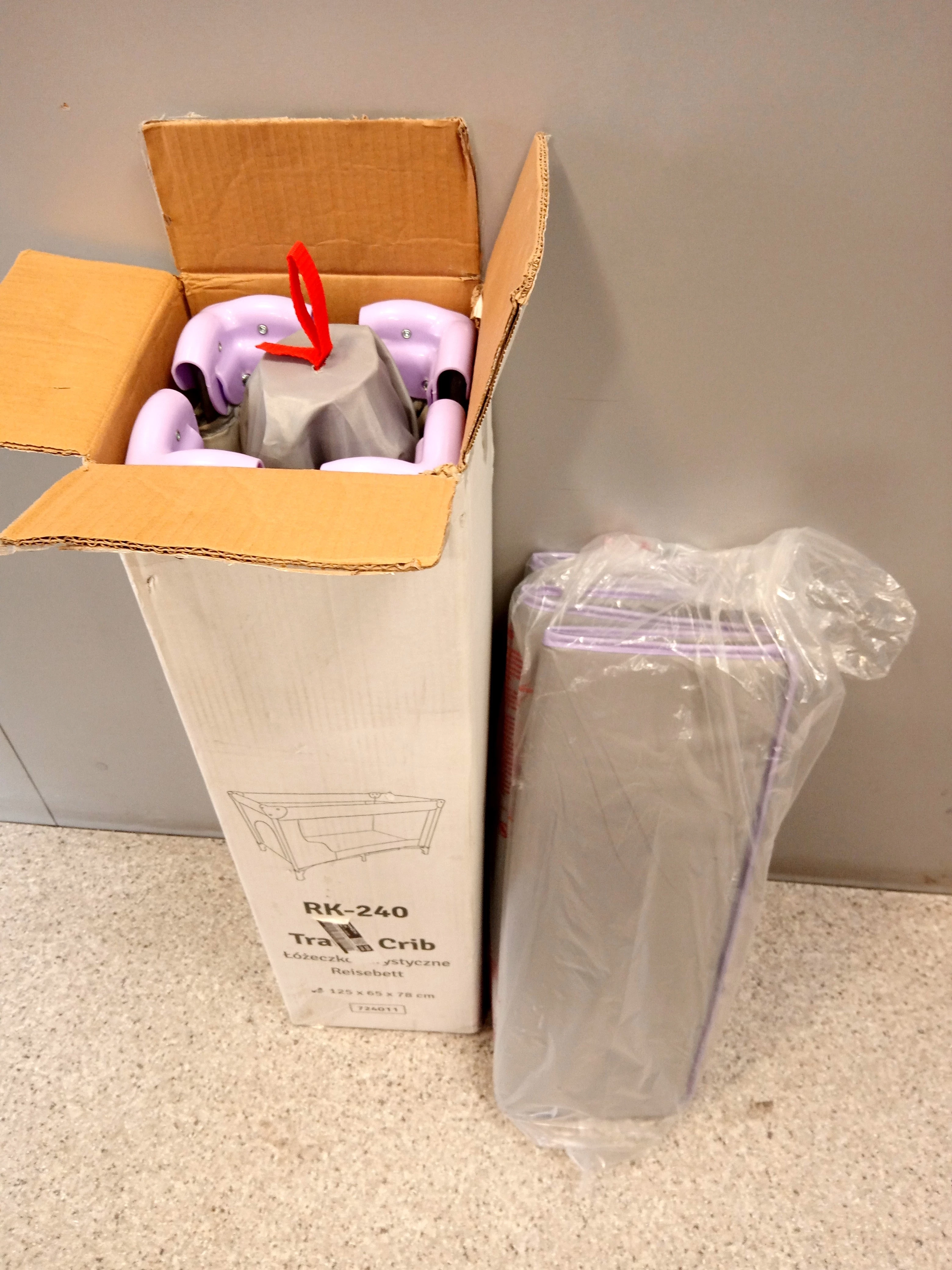 lozeczko-dzieciece-turystyczne-z-materacem-na-stelazu-ricokids-rk-240-stan-11323-2