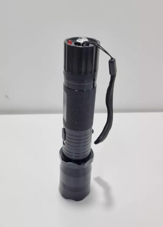 latarka-z-paralizatorem-police-pl-wolnosci-801-sroda-sl