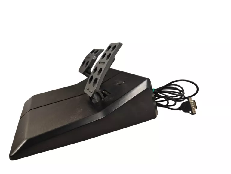 kierownica-logitech-formula-force-ex-product-id-d2d0ab07-7b6b-4172-ae9c-f7cbc2977679