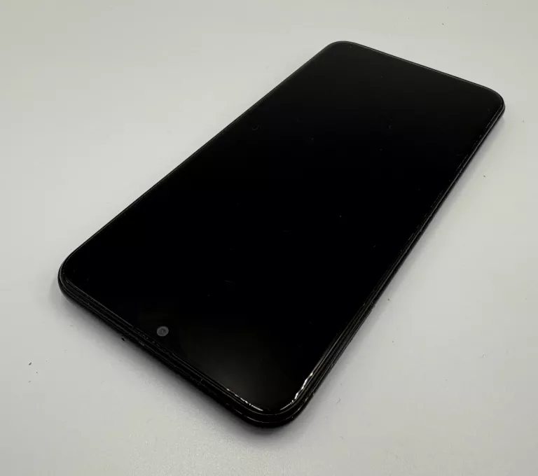 telefon-samsung-galaxy-a20e-332gb-typ-202685-212929