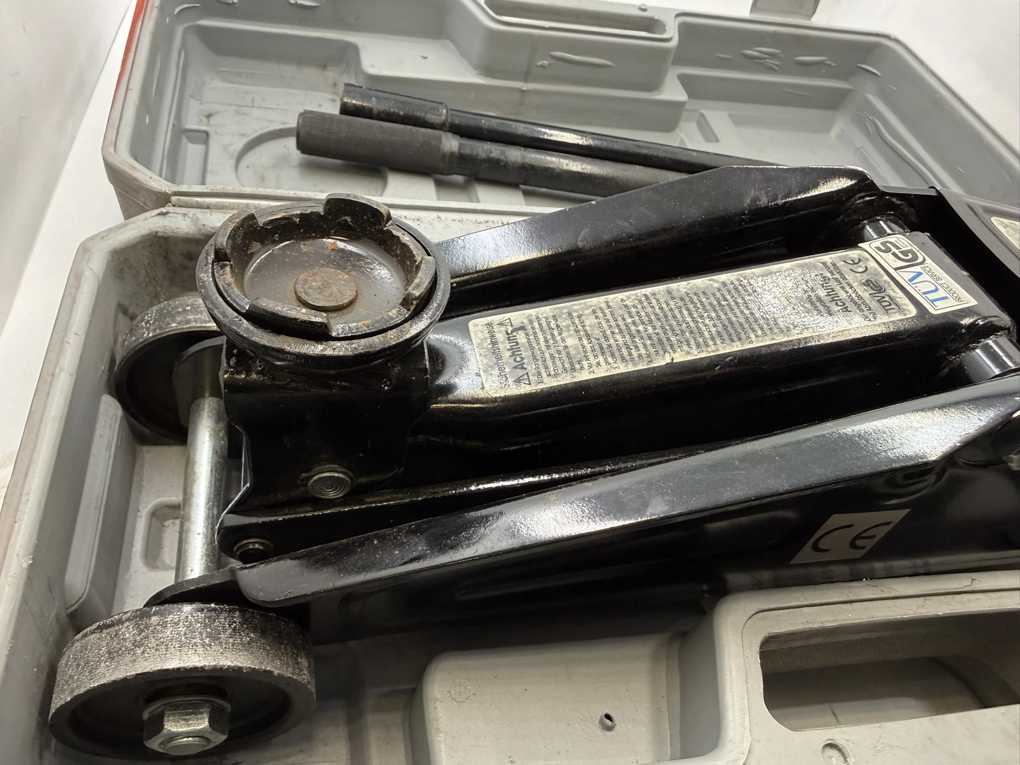 podnosnik-hydrauliczny-zaba-2t-walizka-stan-11323-2